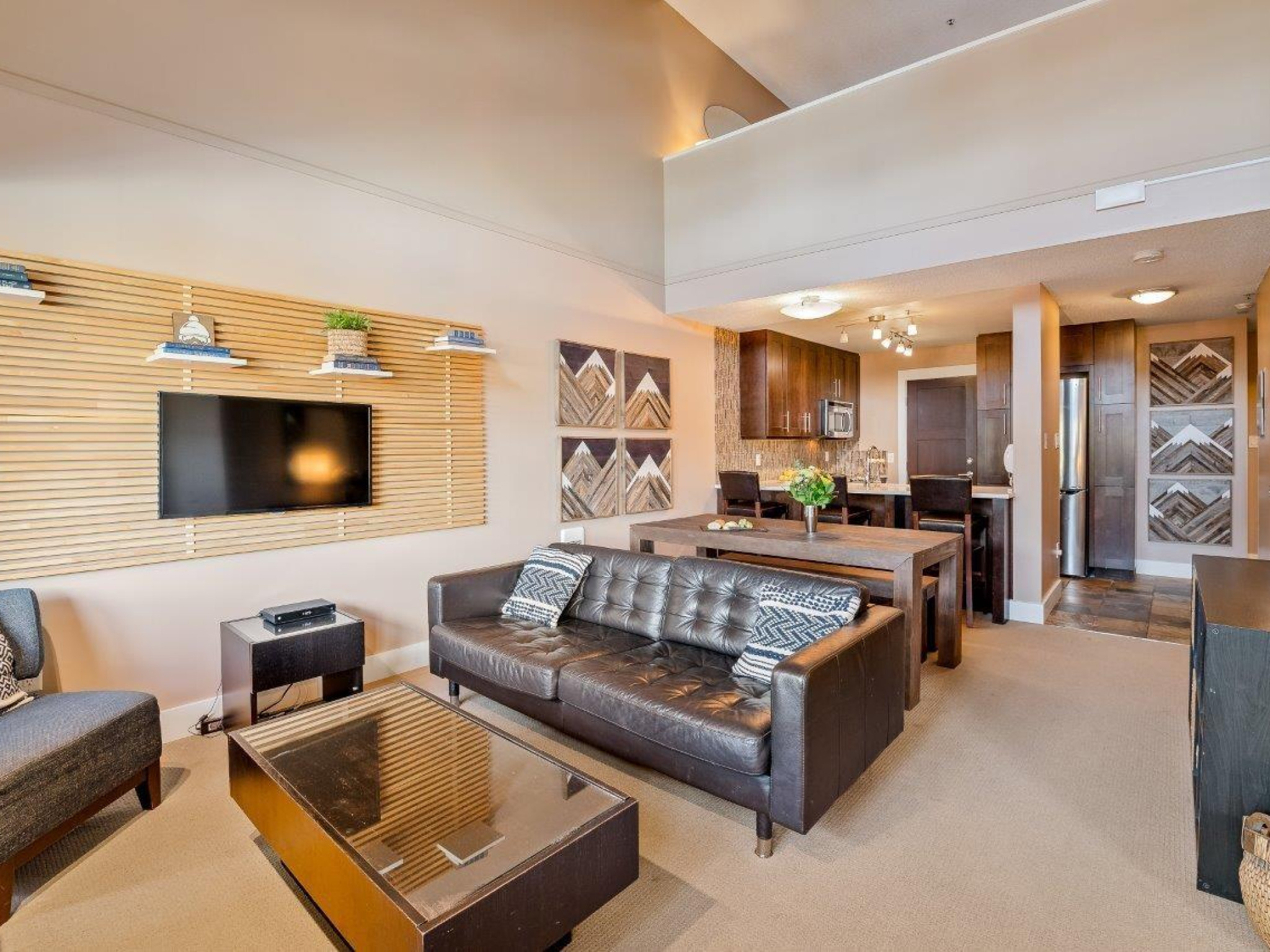 321-4573 Chateau Boulevard image 17