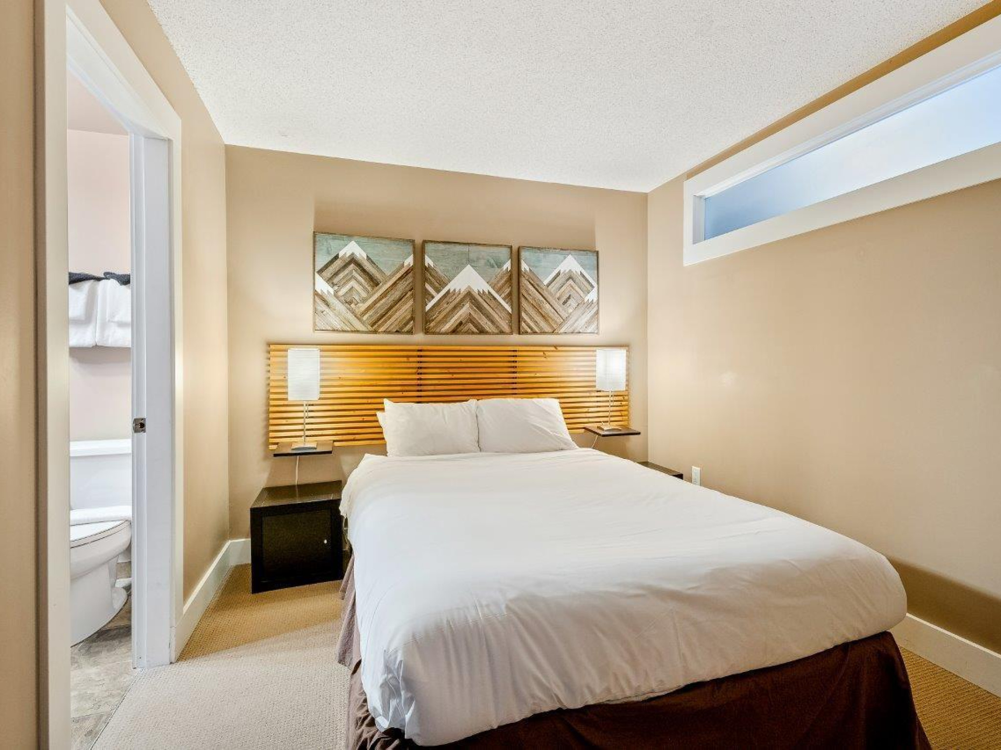 321-4573 Chateau Boulevard image 27