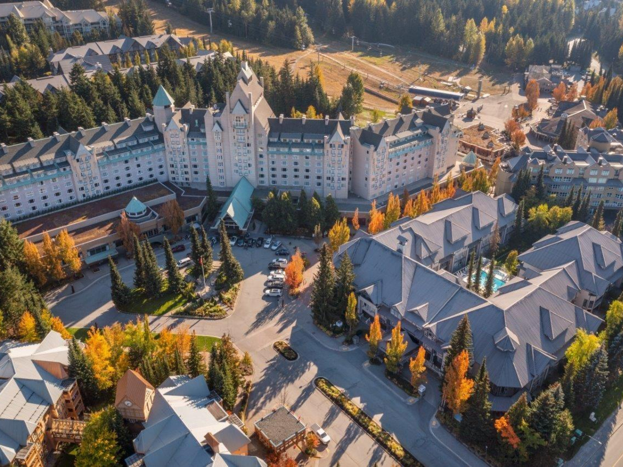 321-4573 Chateau Boulevard image 3