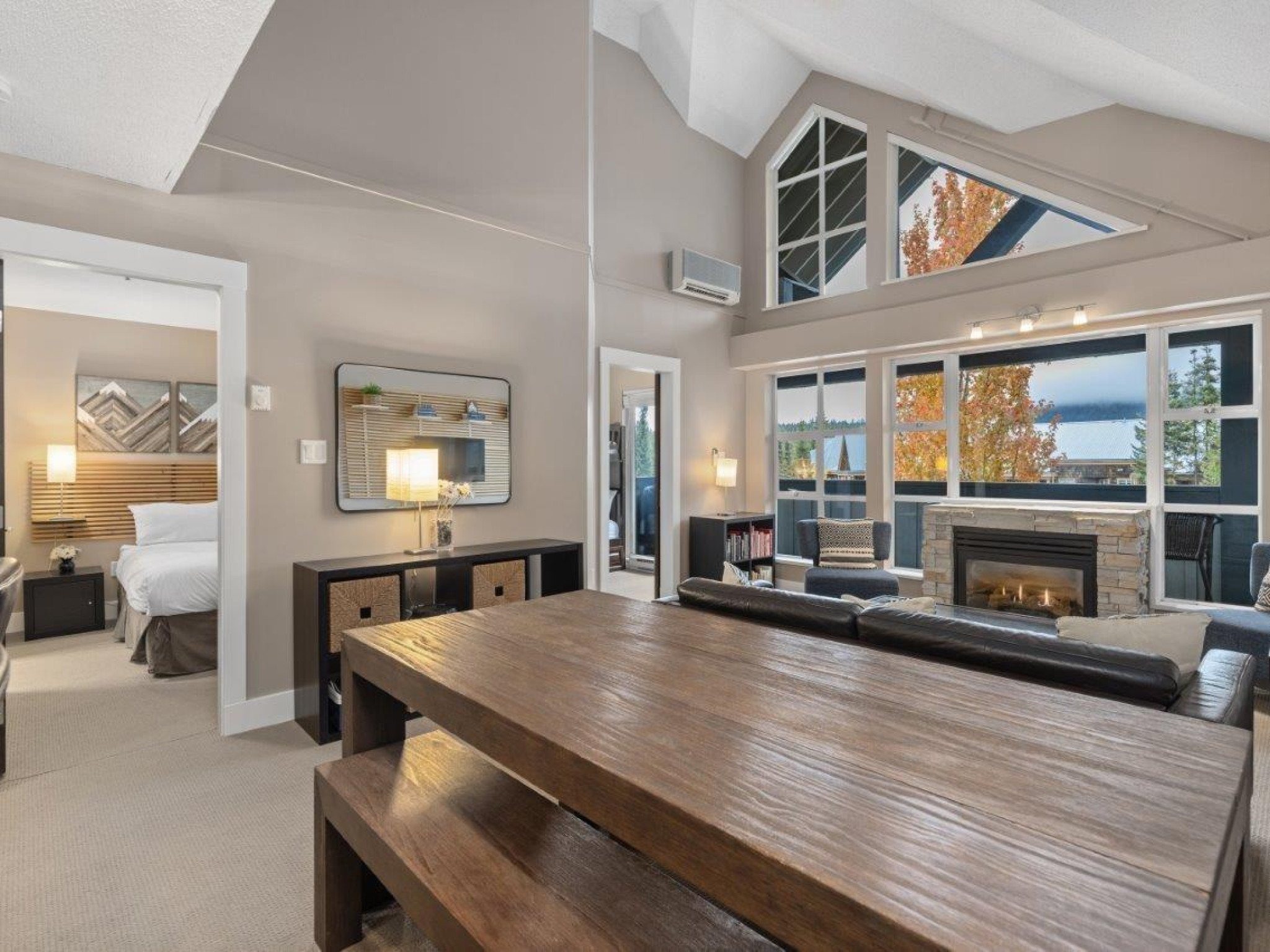 321-4573 Chateau Boulevard image 5