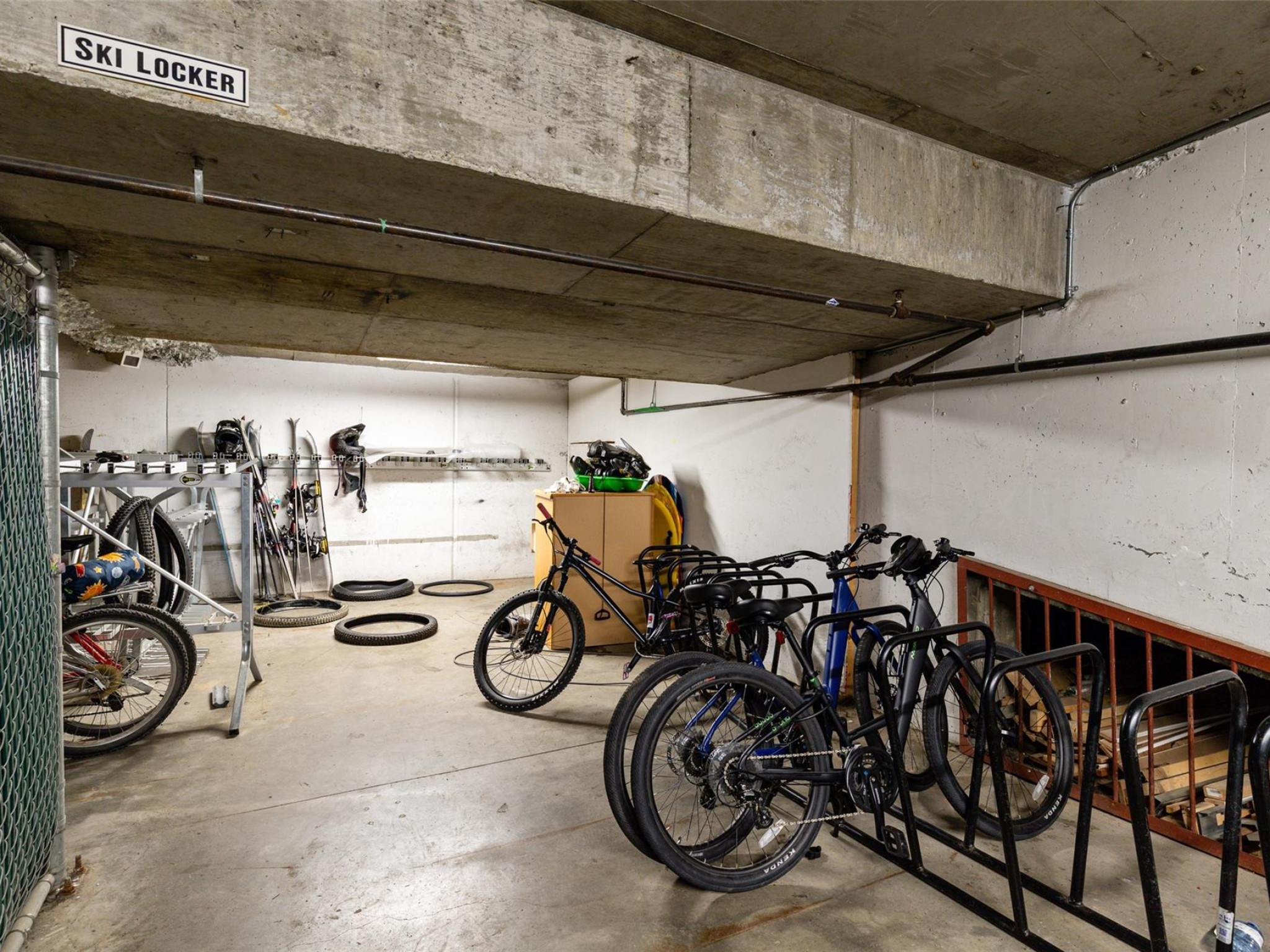 419-4369 Main Street image 21