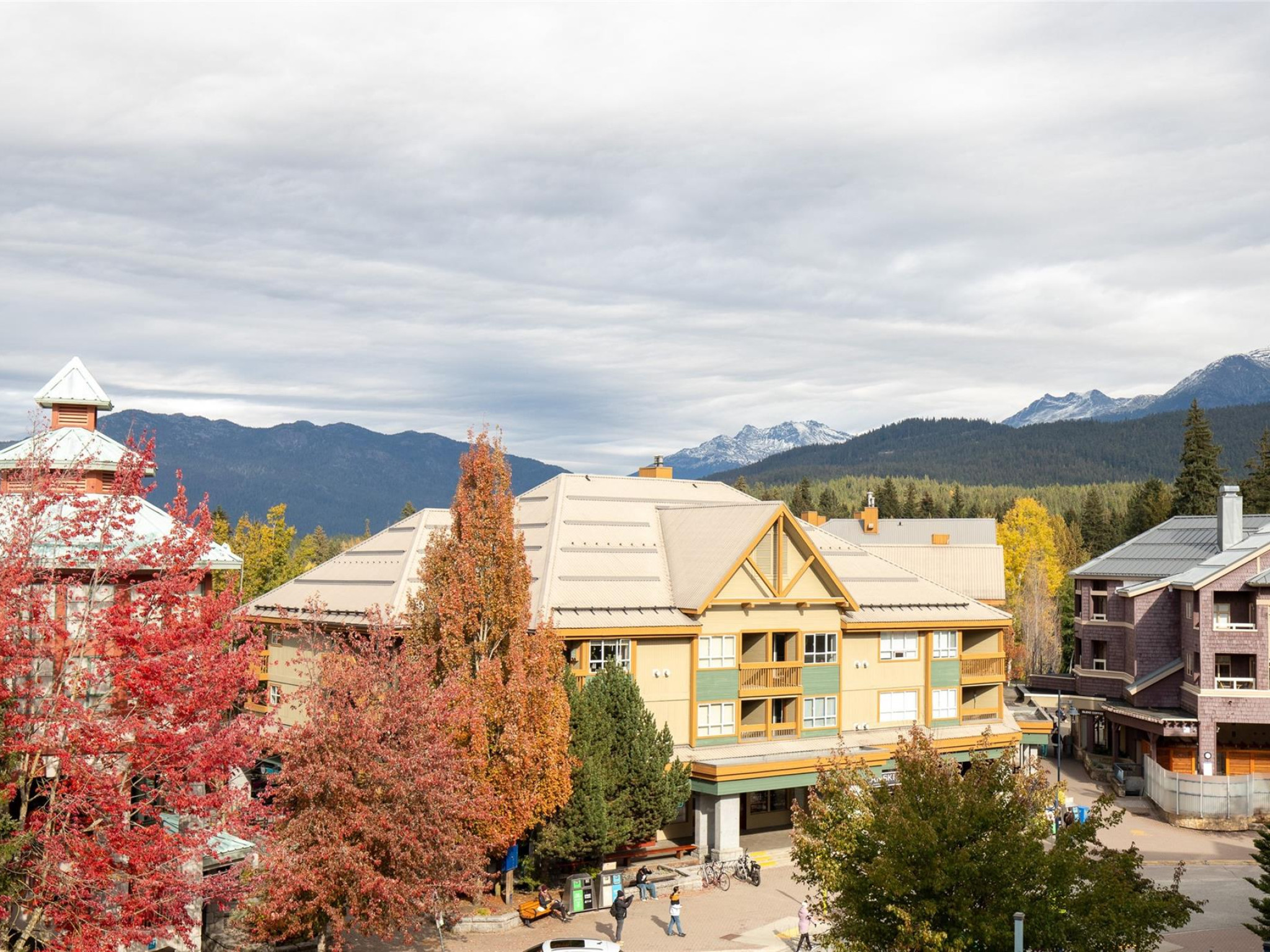 419-4369 Main Street image 7