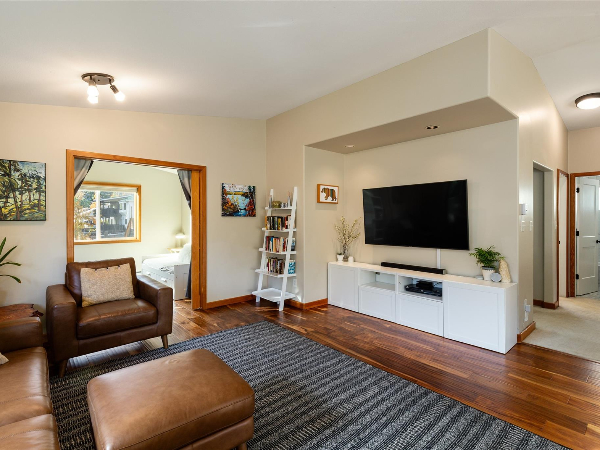 7386 Laurel Street image 2