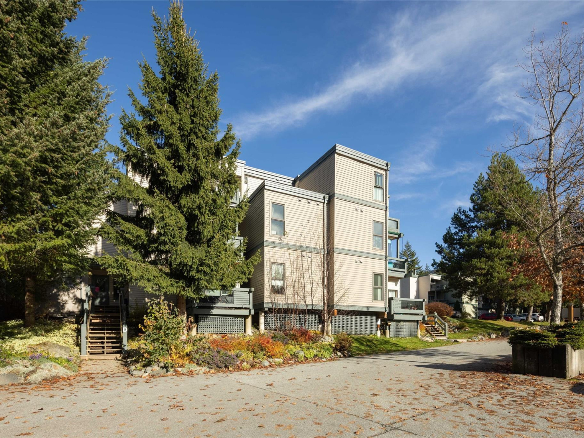 D103-1400 Alta Lake Road image 19