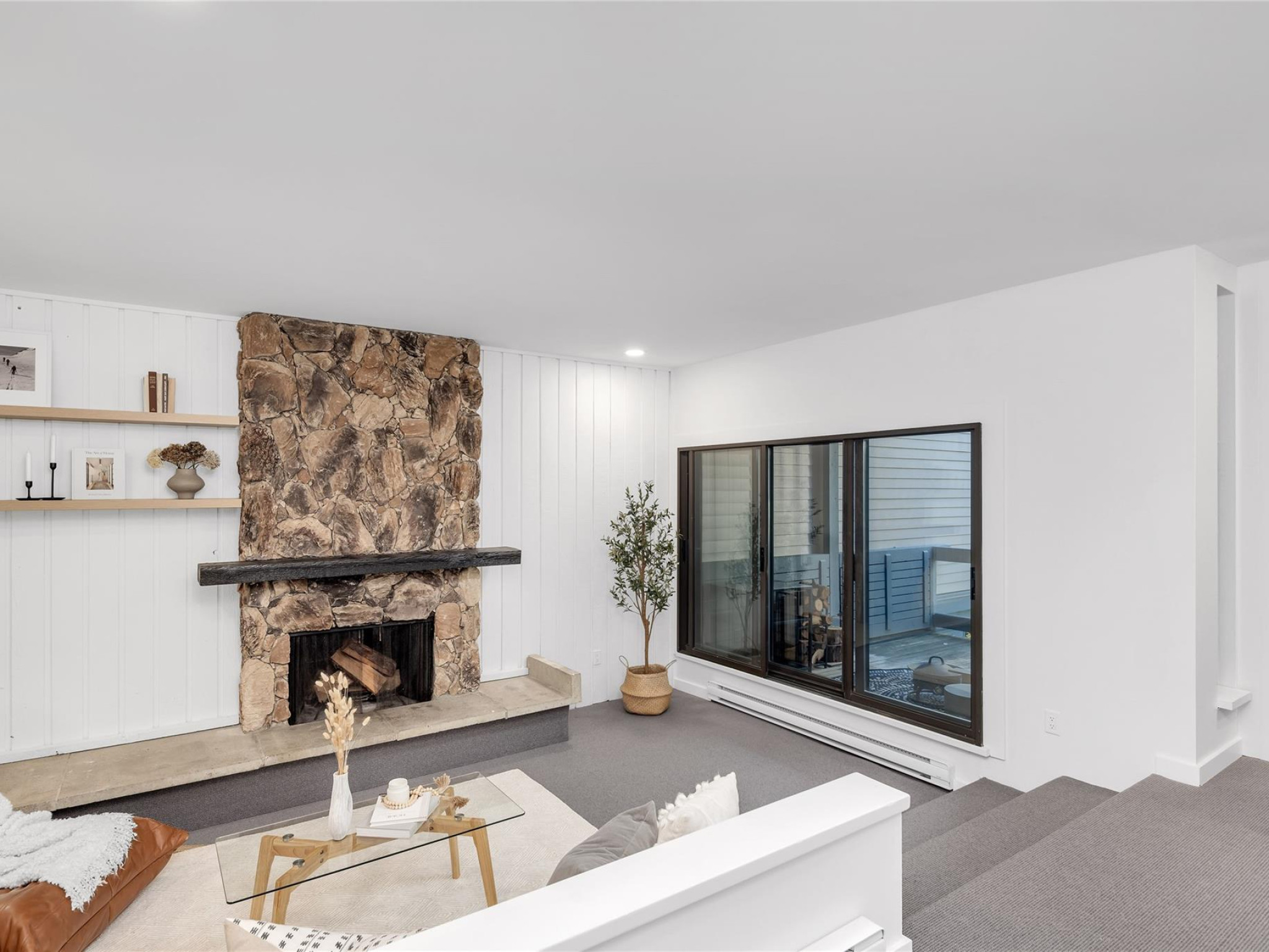 D103-1400 Alta Lake Road image 2