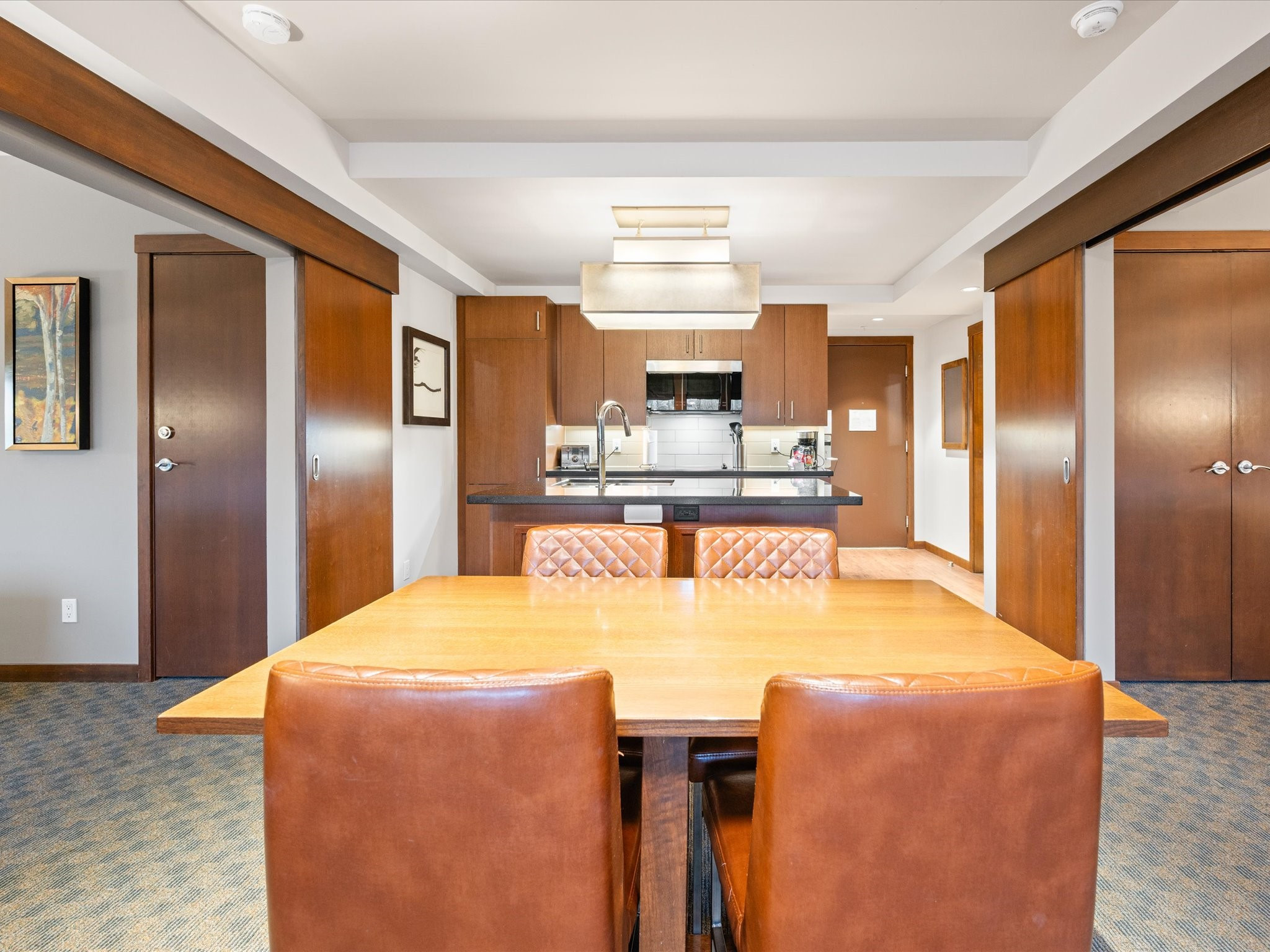 106A-2020 London Lane image 9