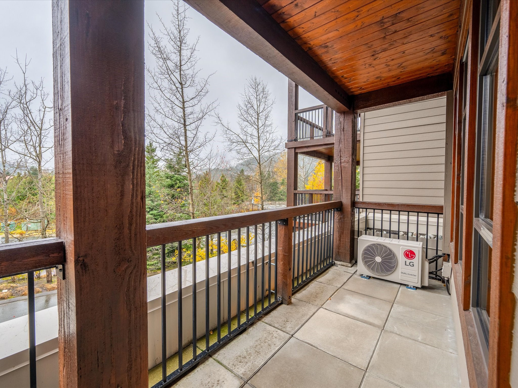 106A-2020 London Lane image 11