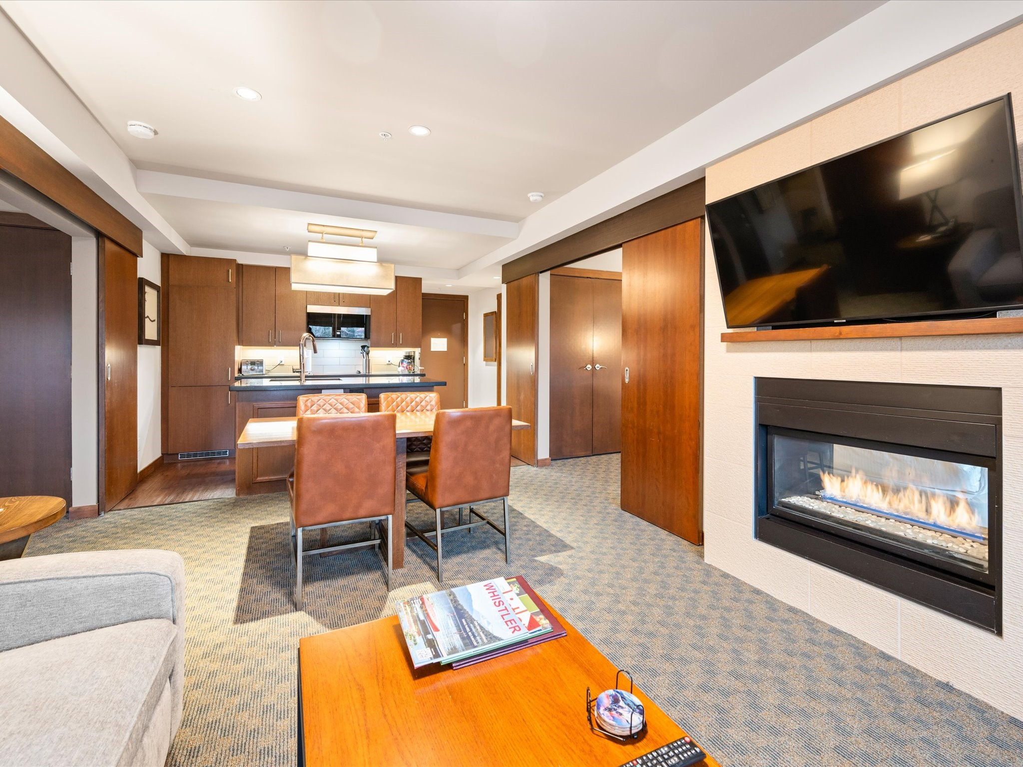 106A-2020 London Lane image 1