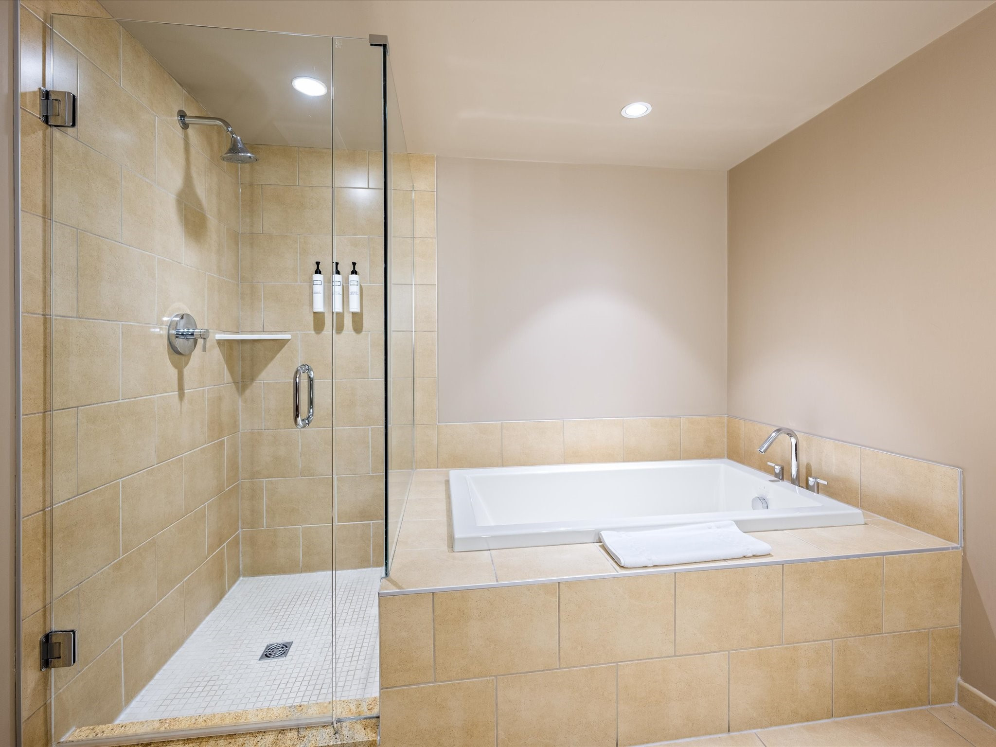 106A-2020 London Lane image 19