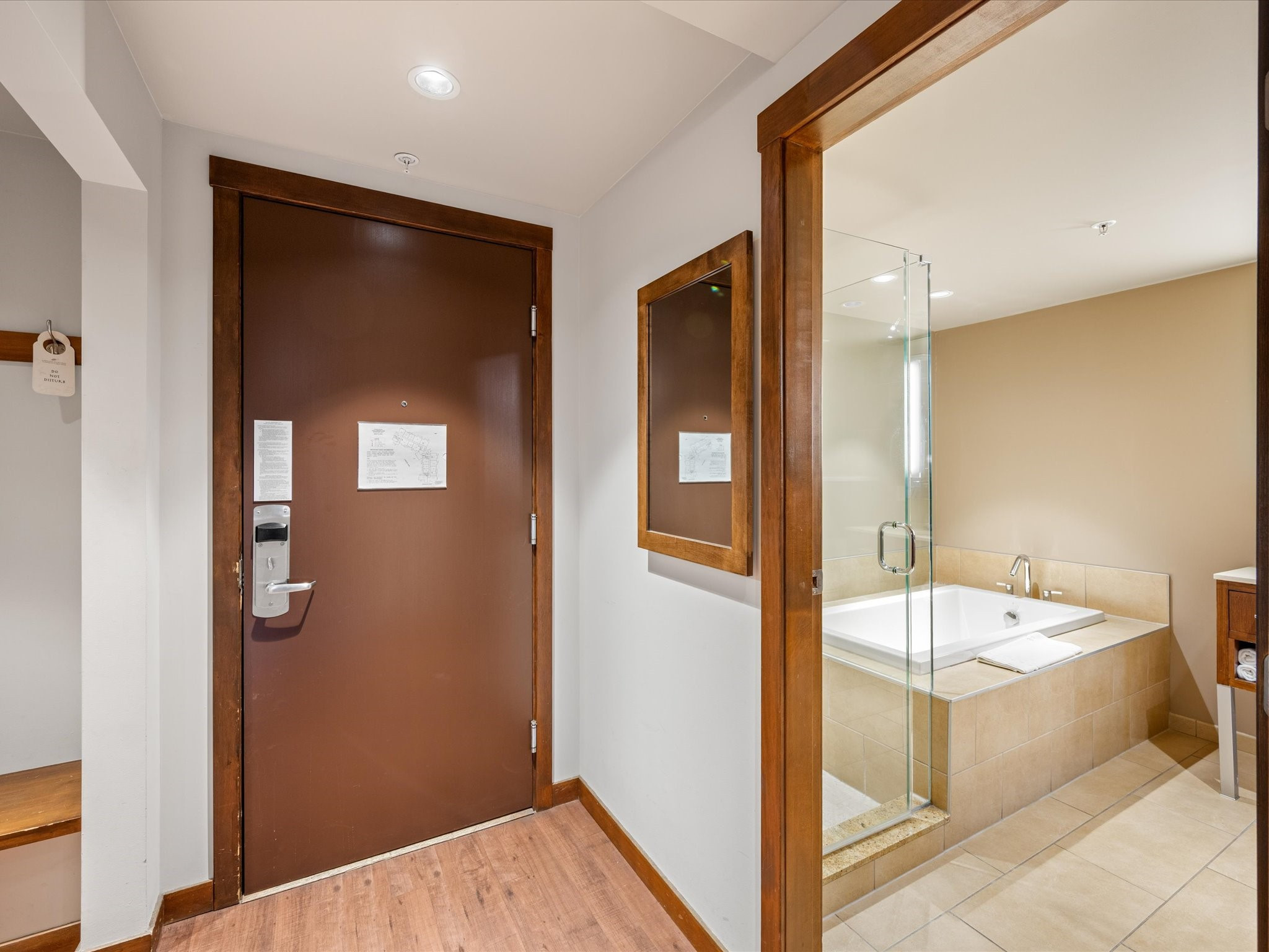 106A-2020 London Lane image 21