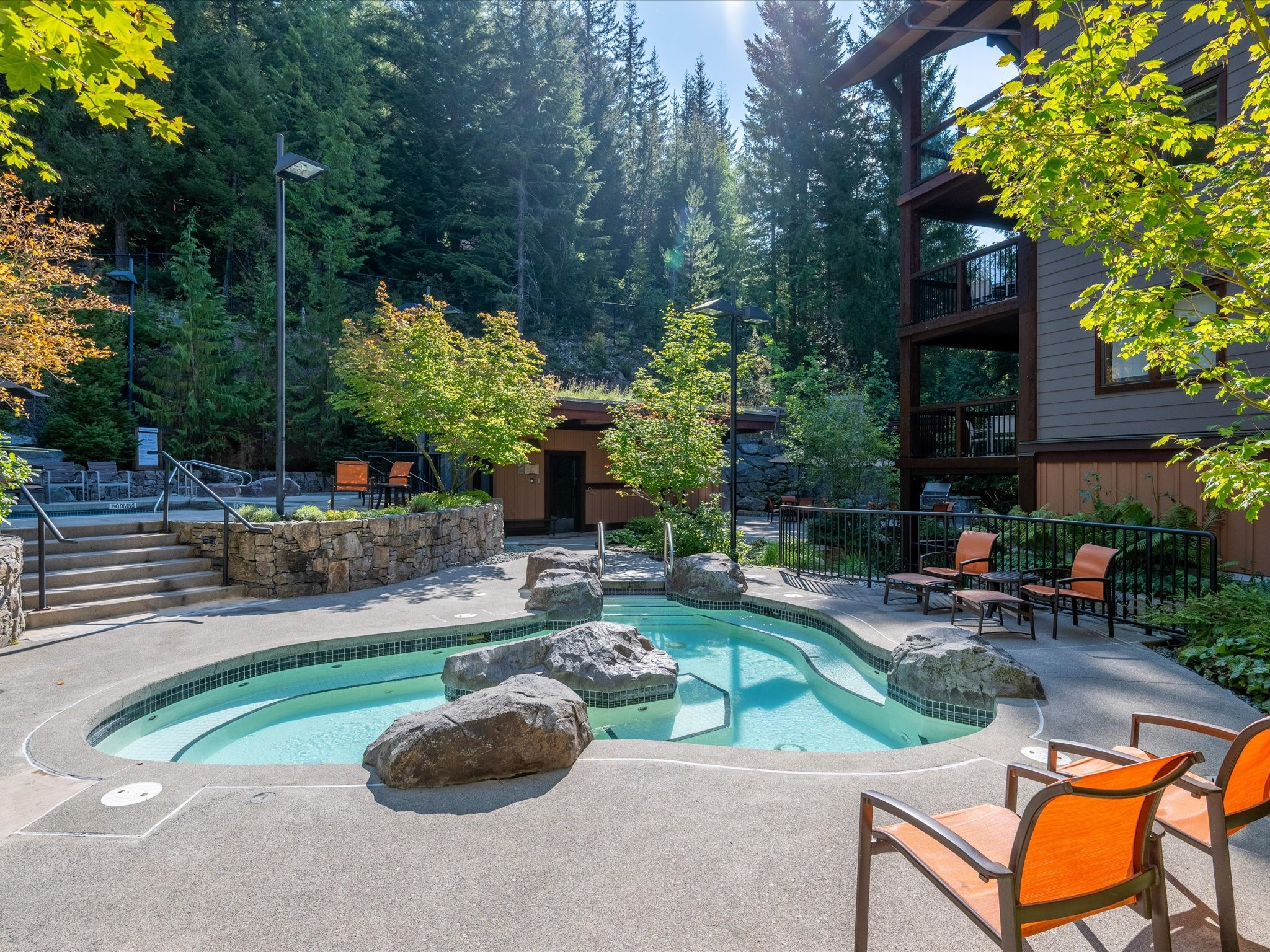 106A-2020 London Lane image 24