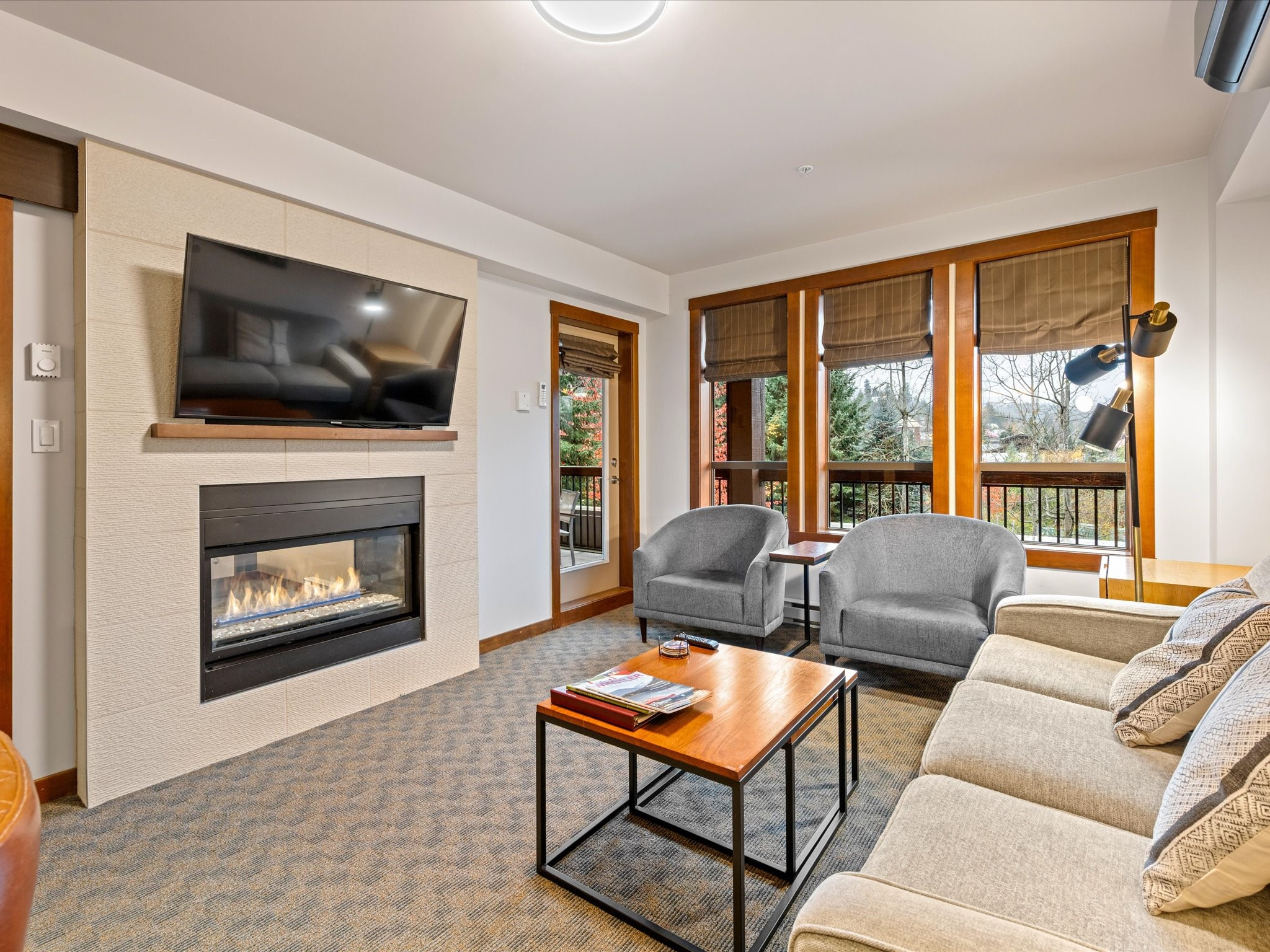 106A-2020 London Lane image 3