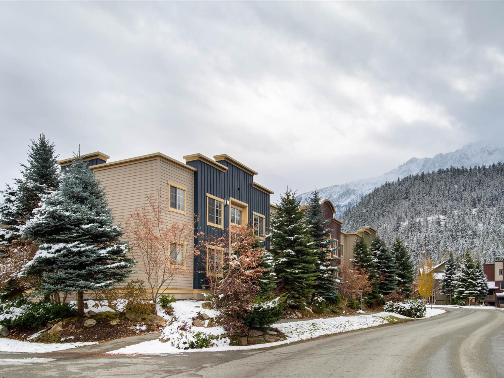 2-1447 Vine Road image 17