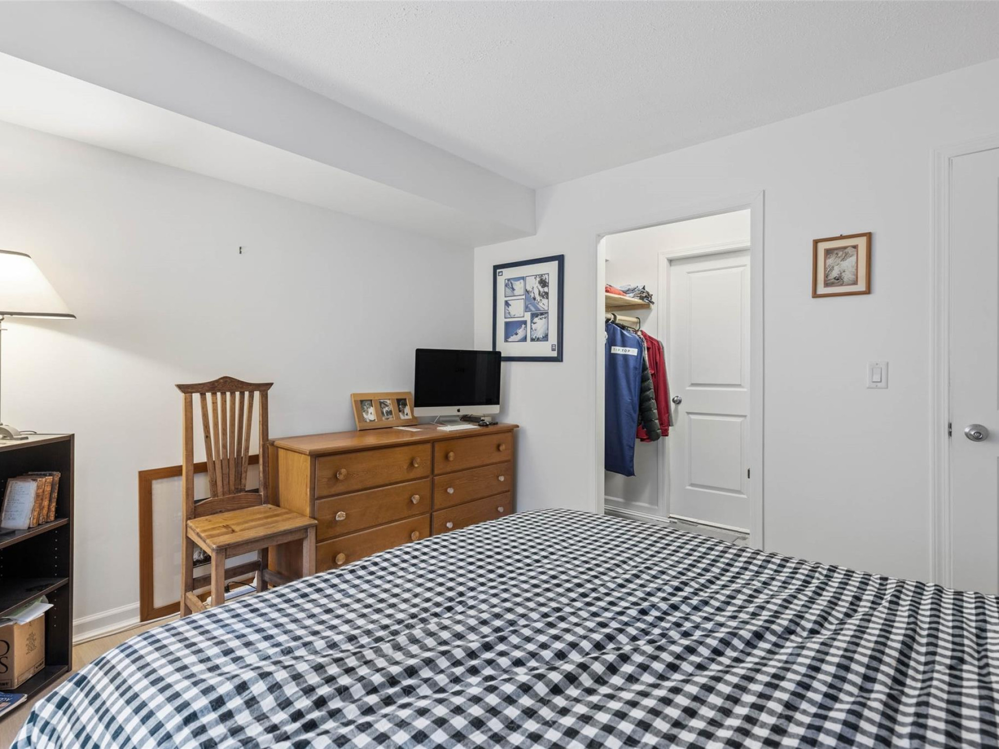 2-1447 Vine Road image 18