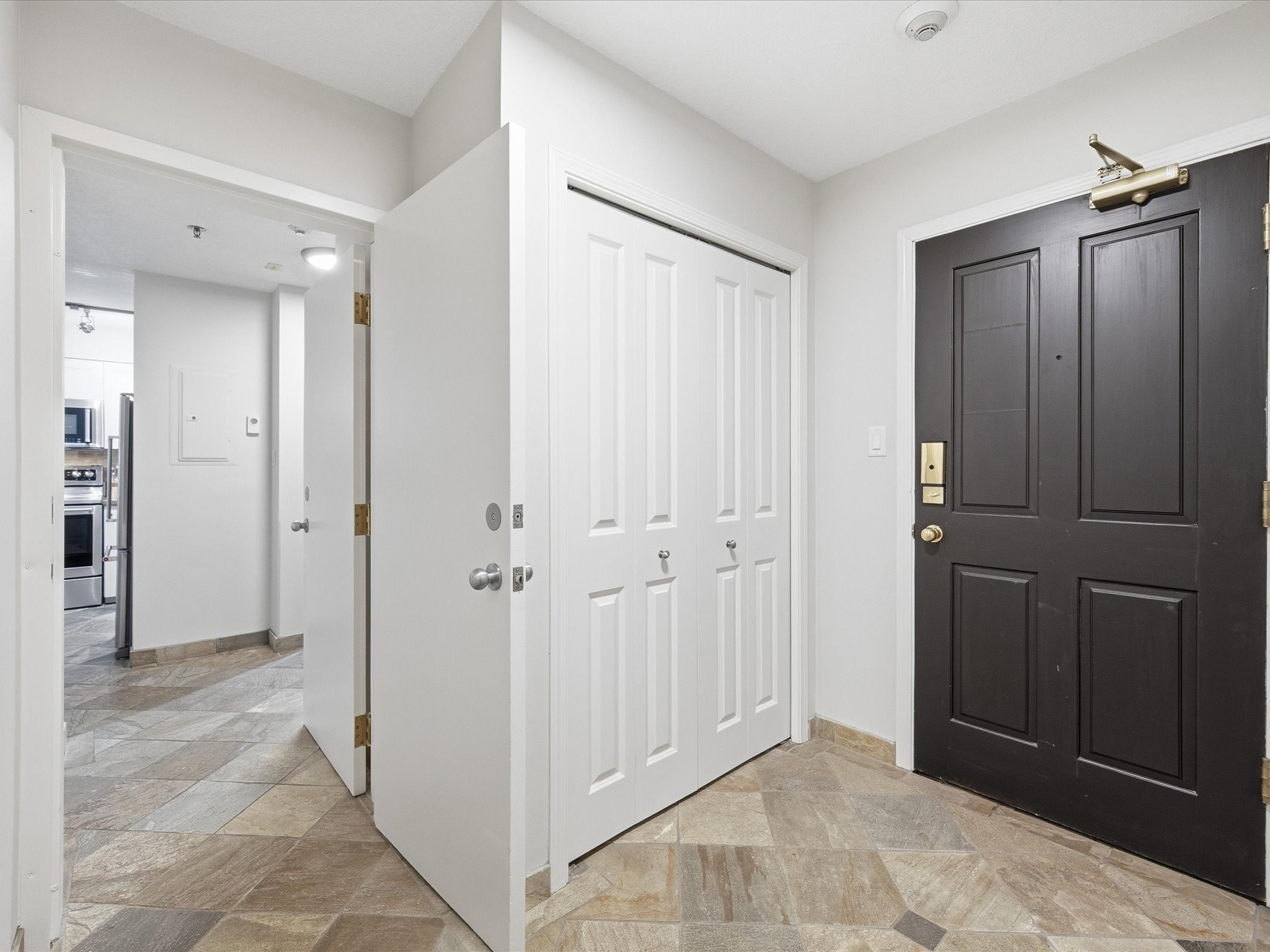 333-4905 Spearhead Place image 15