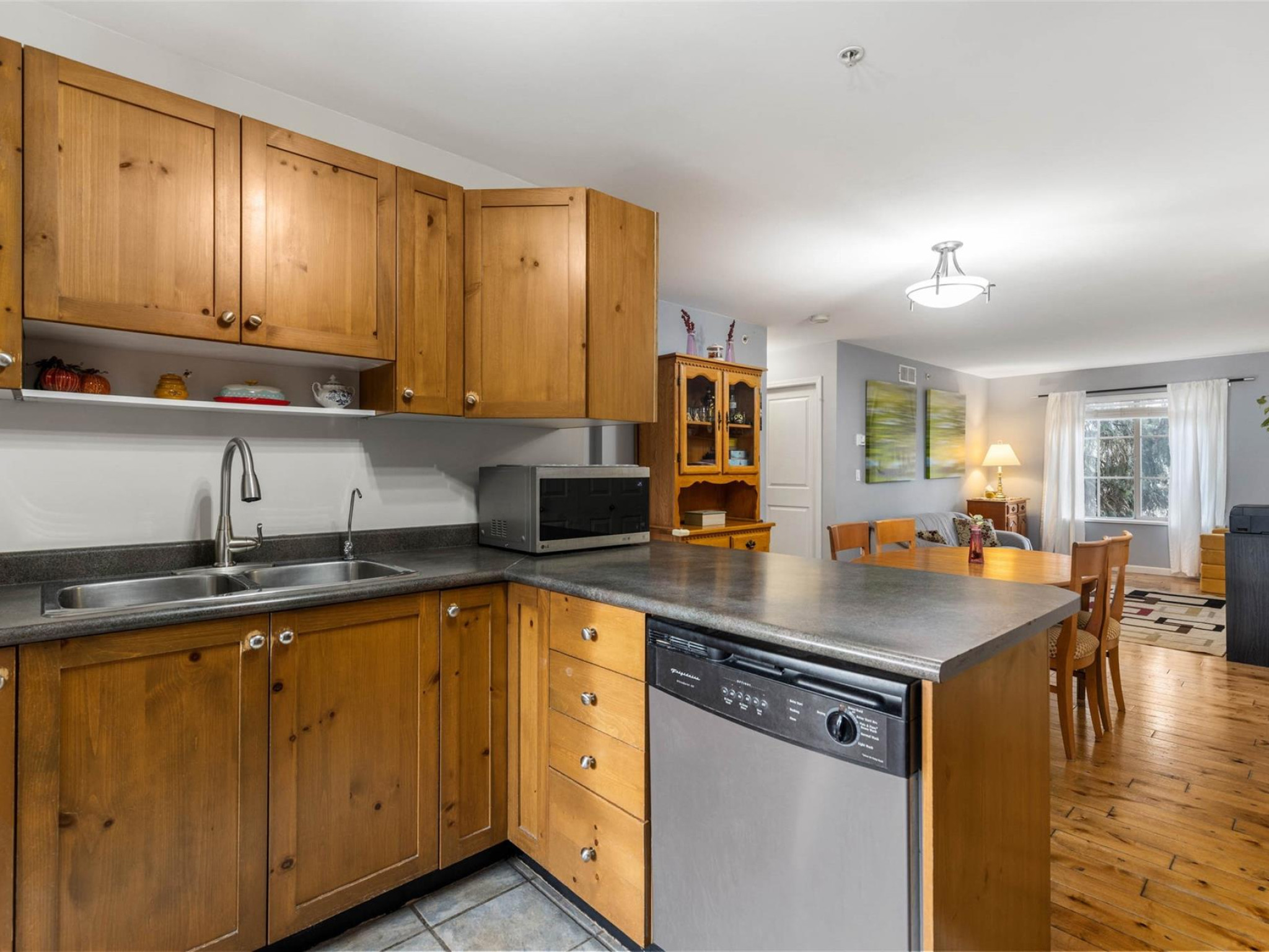 12-1442 Vine Road image 3