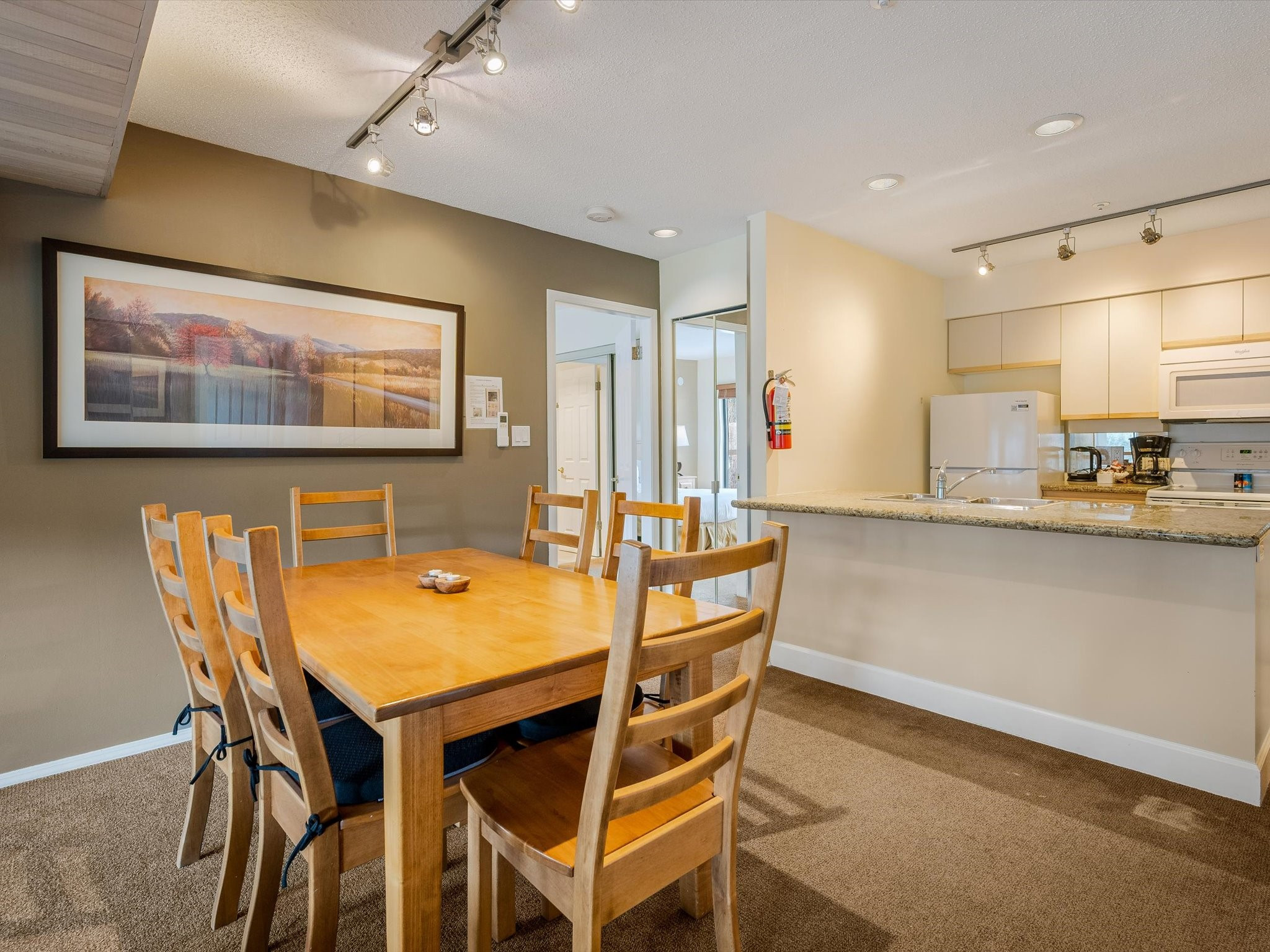 105-3217 Blueberry Drive image 9