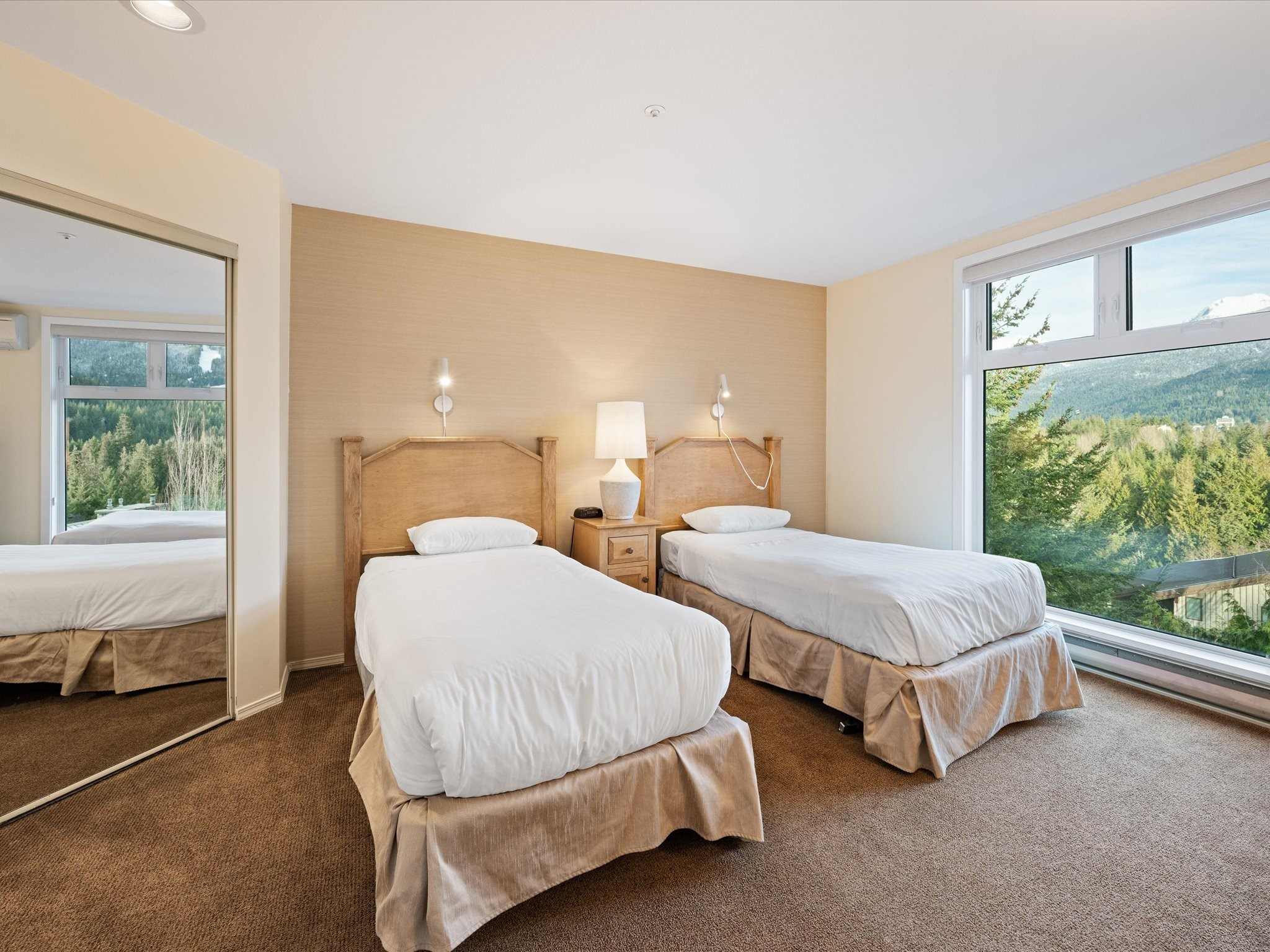 105-3217 Blueberry Drive image 16