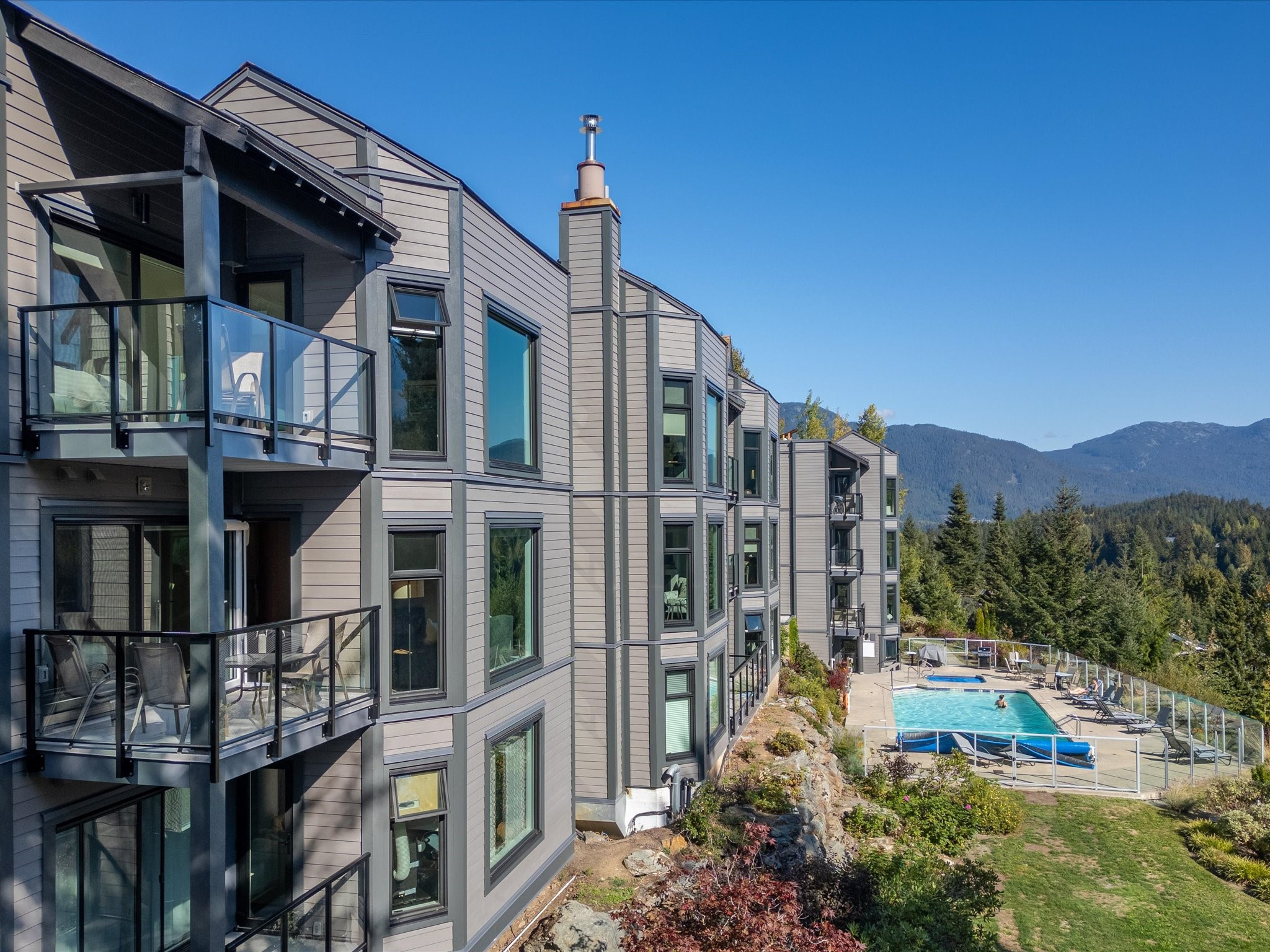 105-3217 Blueberry Drive image 2