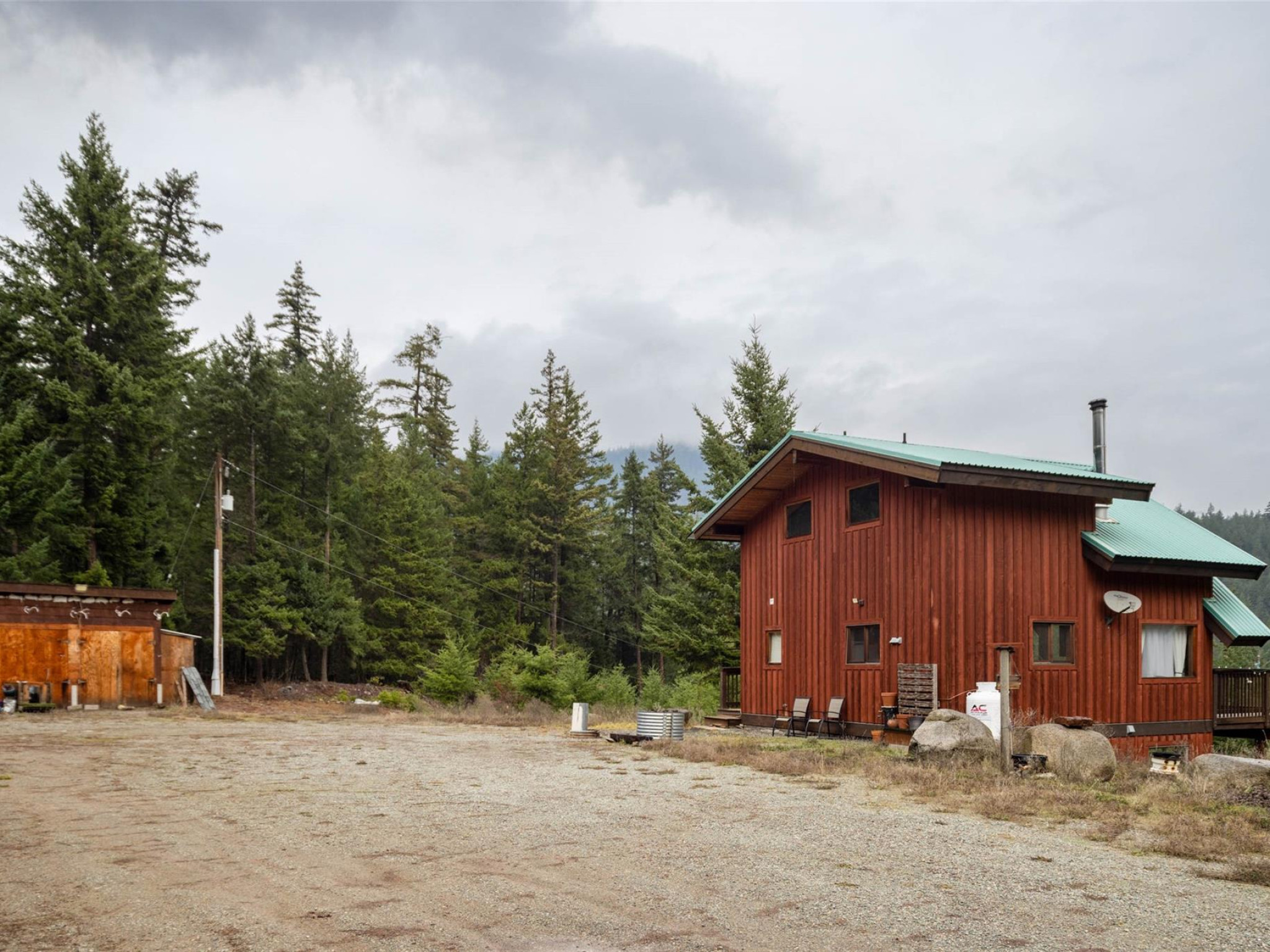 3492 Blackwater Road image 34