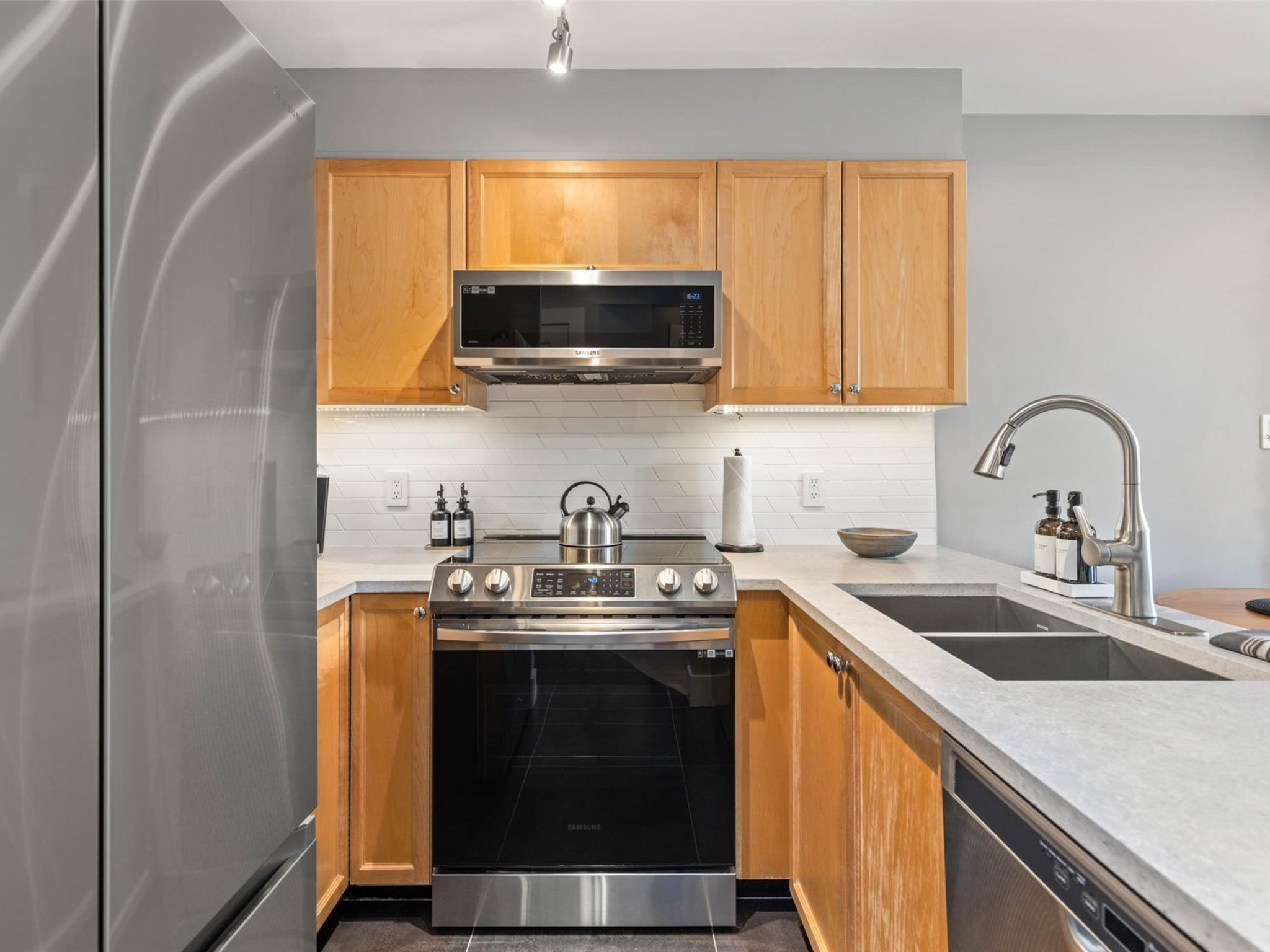 210-8080 Nicklaus North Boulevard image 12