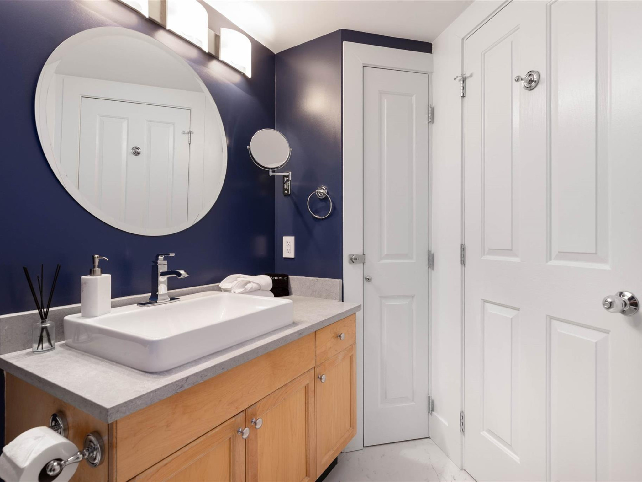 210-8080 Nicklaus North Boulevard image 16