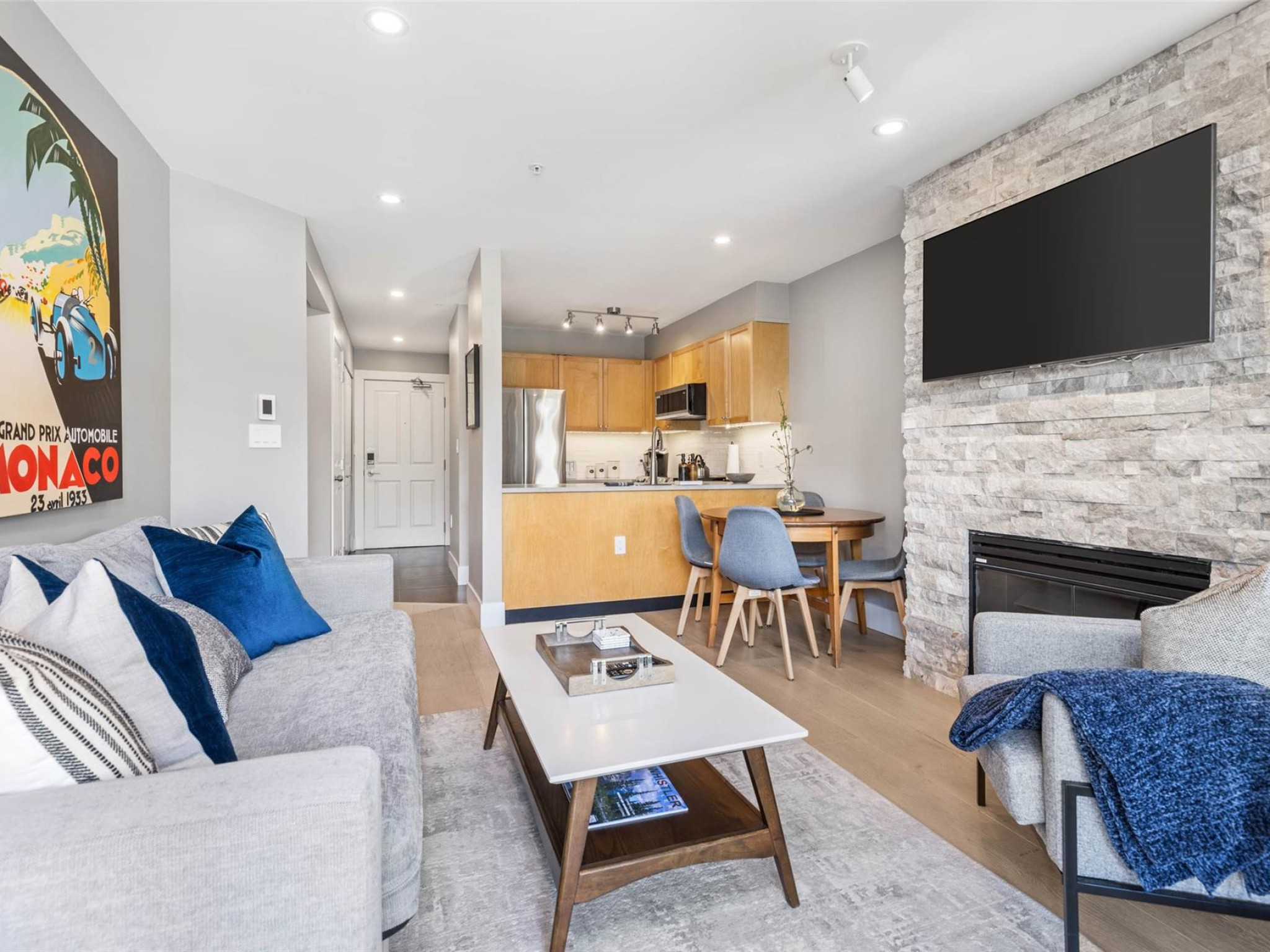 210-8080 Nicklaus North Boulevard image 2