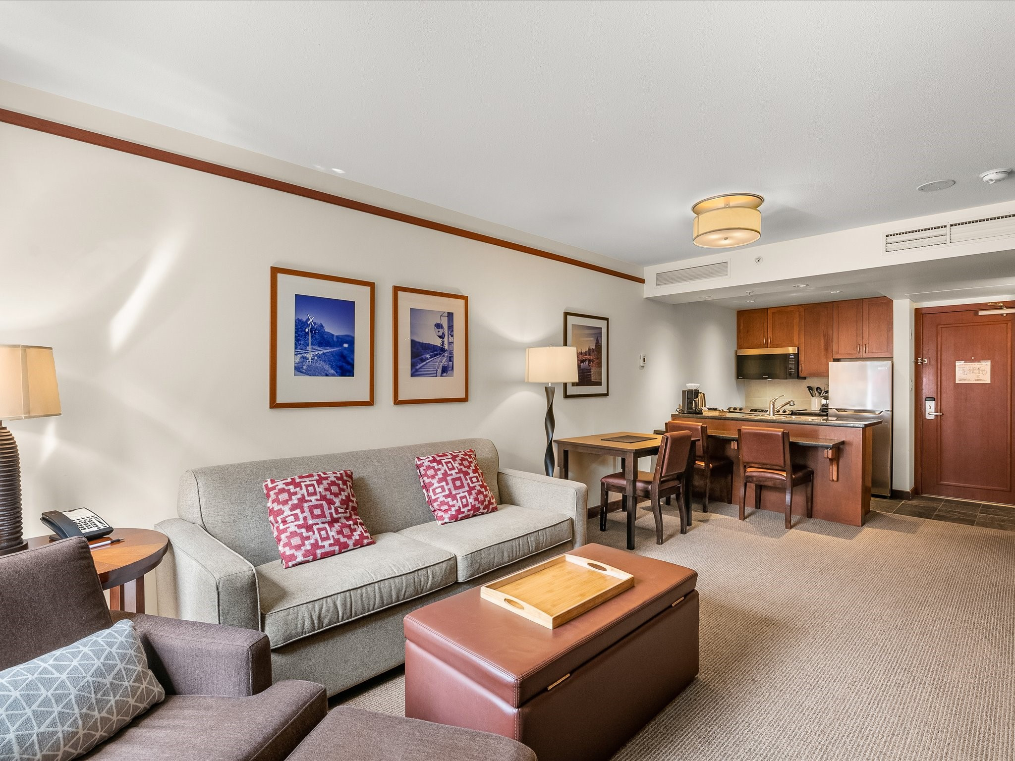 3303-4299 Blackcomb Way image 3