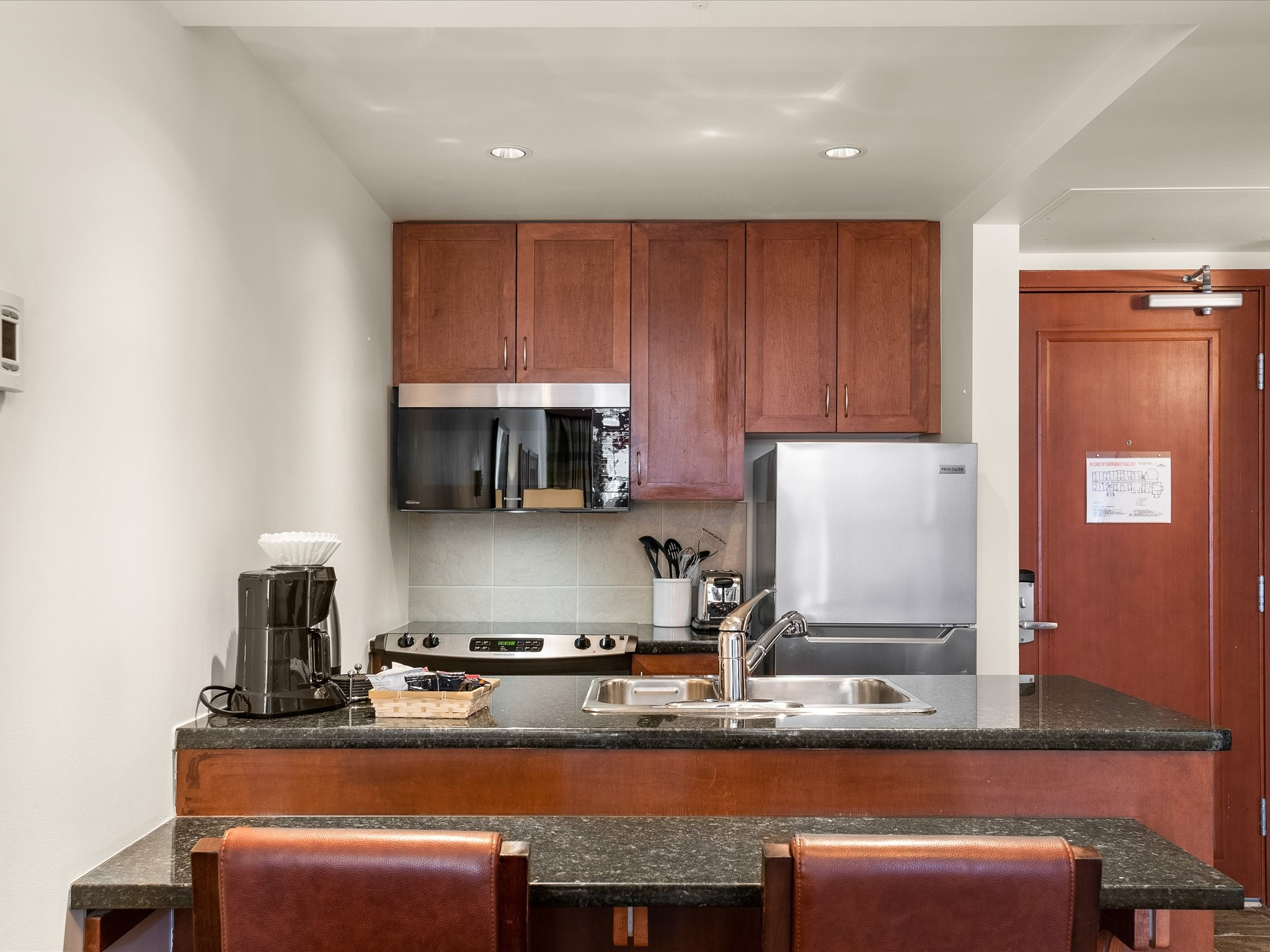 3303-4299 Blackcomb Way image 8