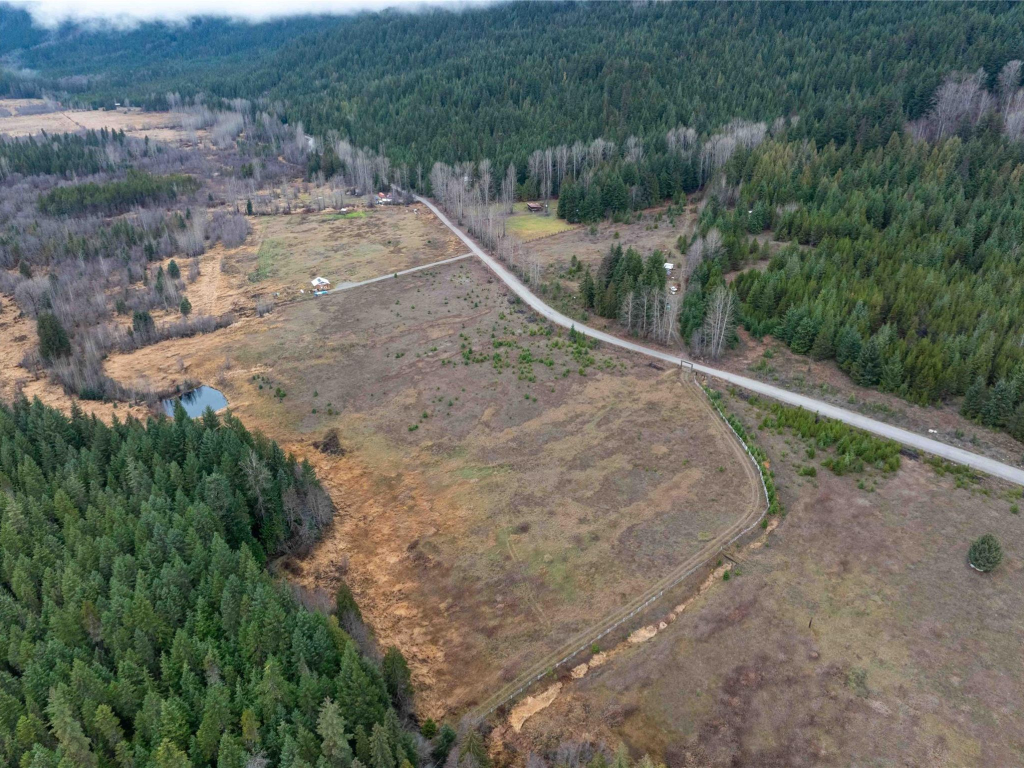 2690 Blackwater Road image 9