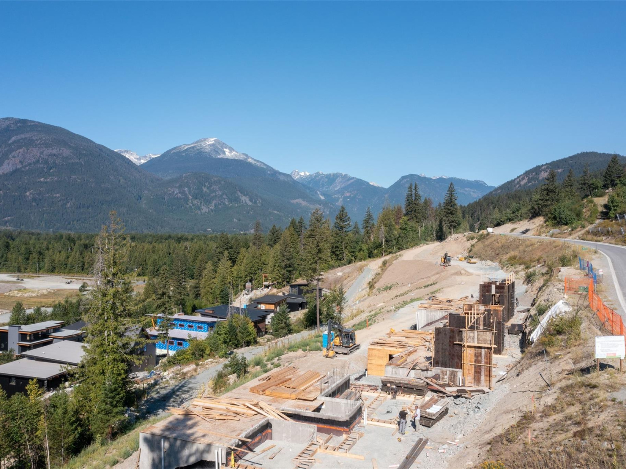 7677 Cerulean Drive image 10