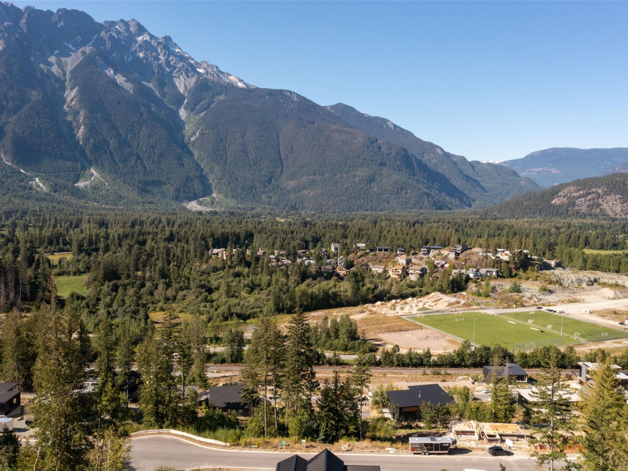 7677 Cerulean Drive image 4