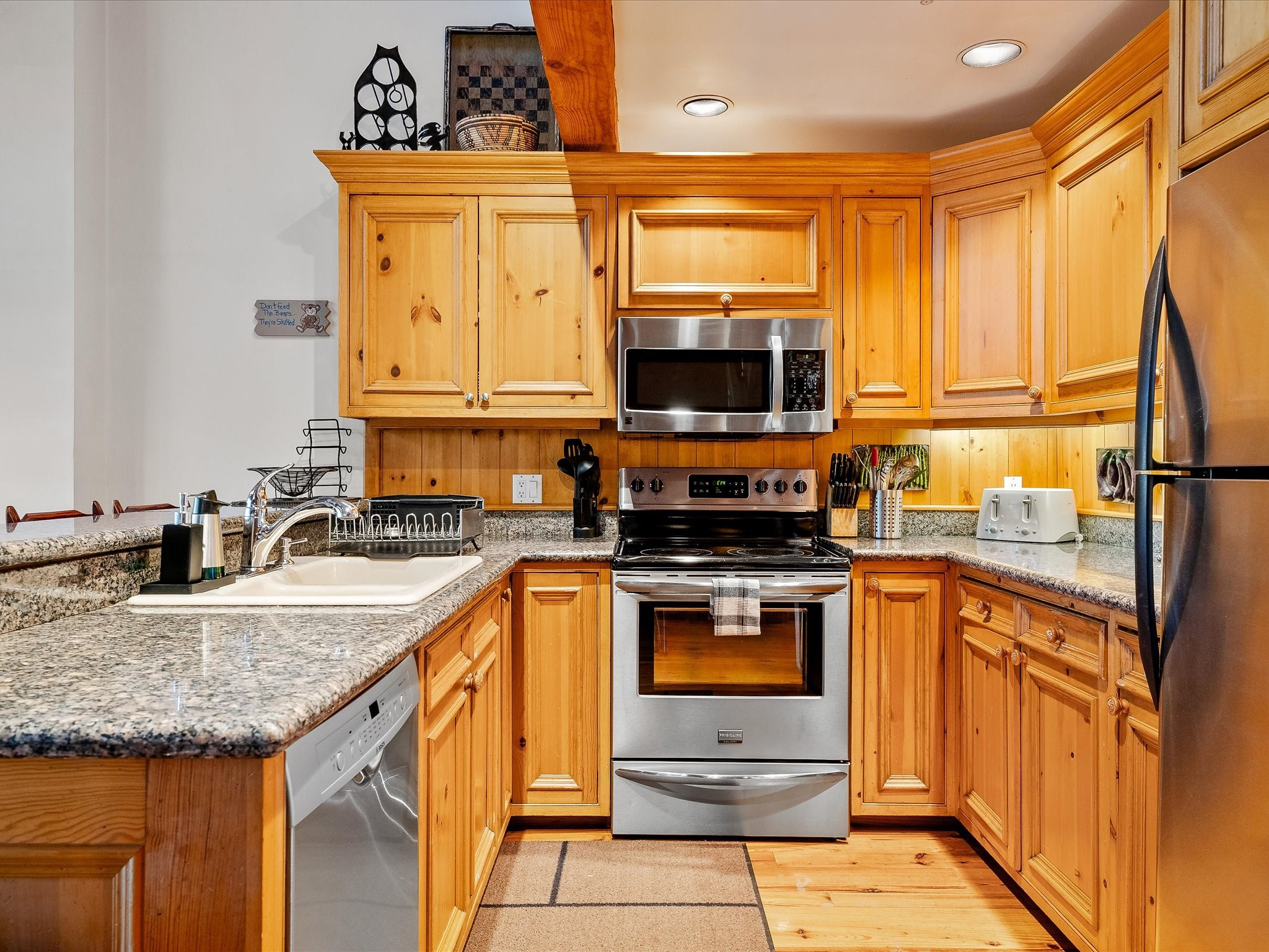 37-4700 Glacier Drive image 9