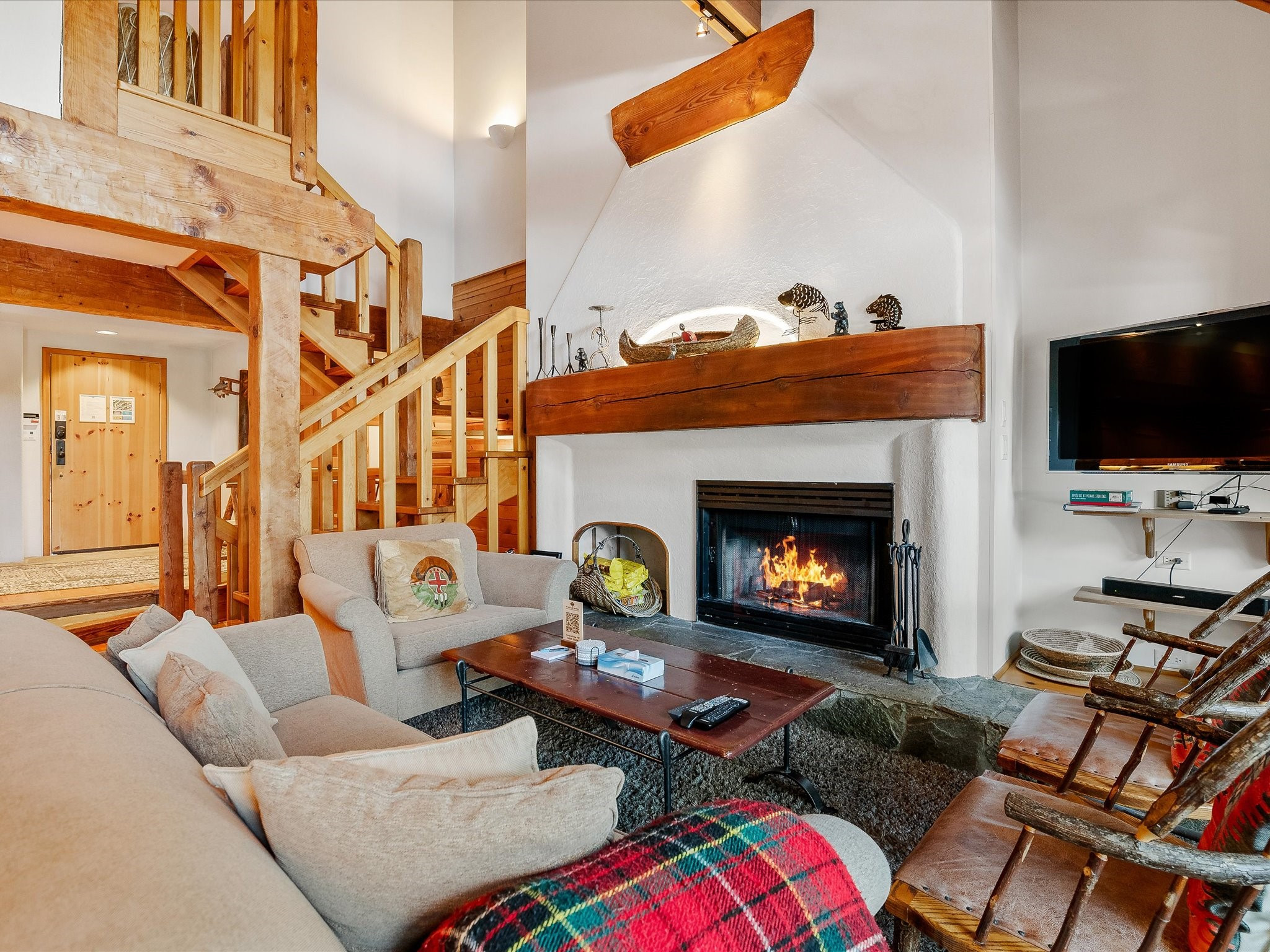 37-4700 Glacier Drive image 4