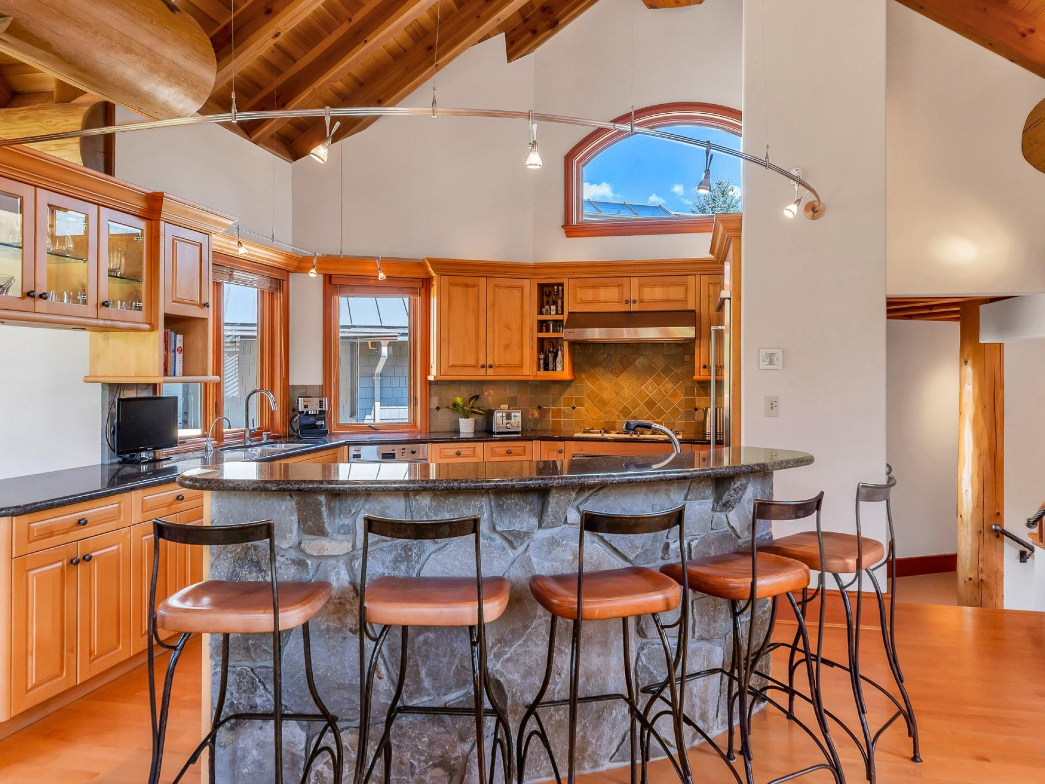 8059 Nicklaus North Boulevard image 12