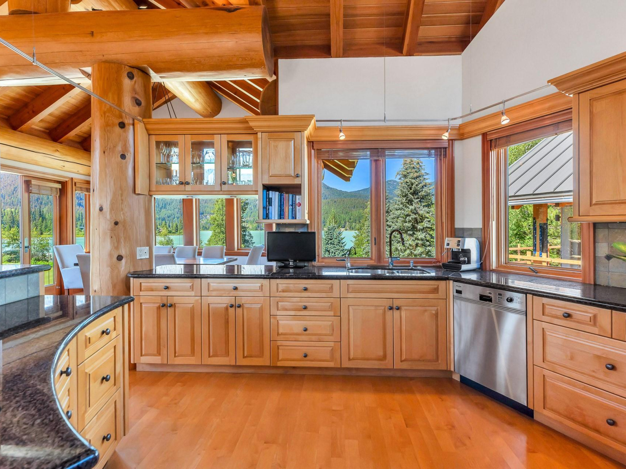 8059 Nicklaus North Boulevard image 13