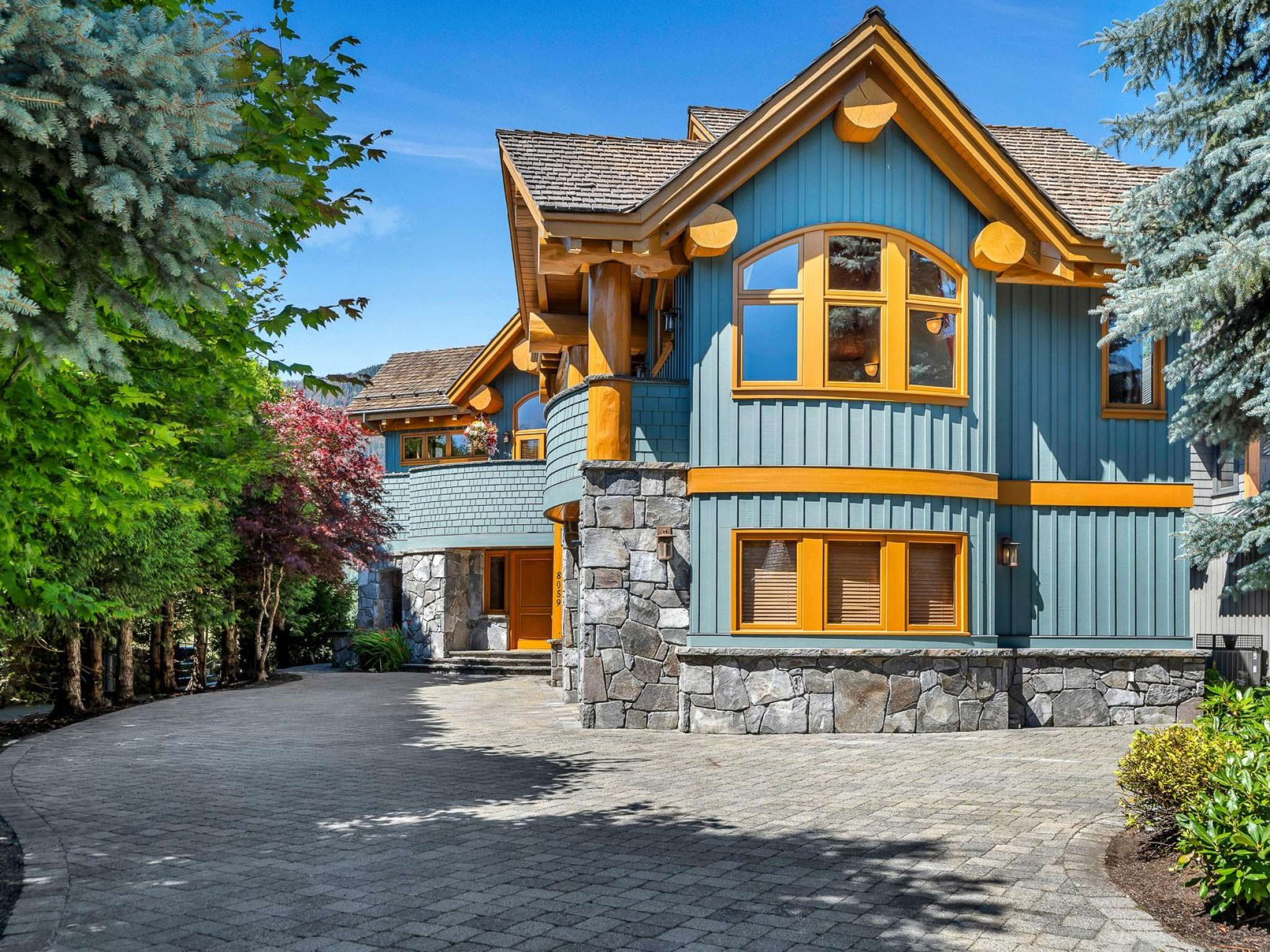 8059 Nicklaus North Boulevard image 1