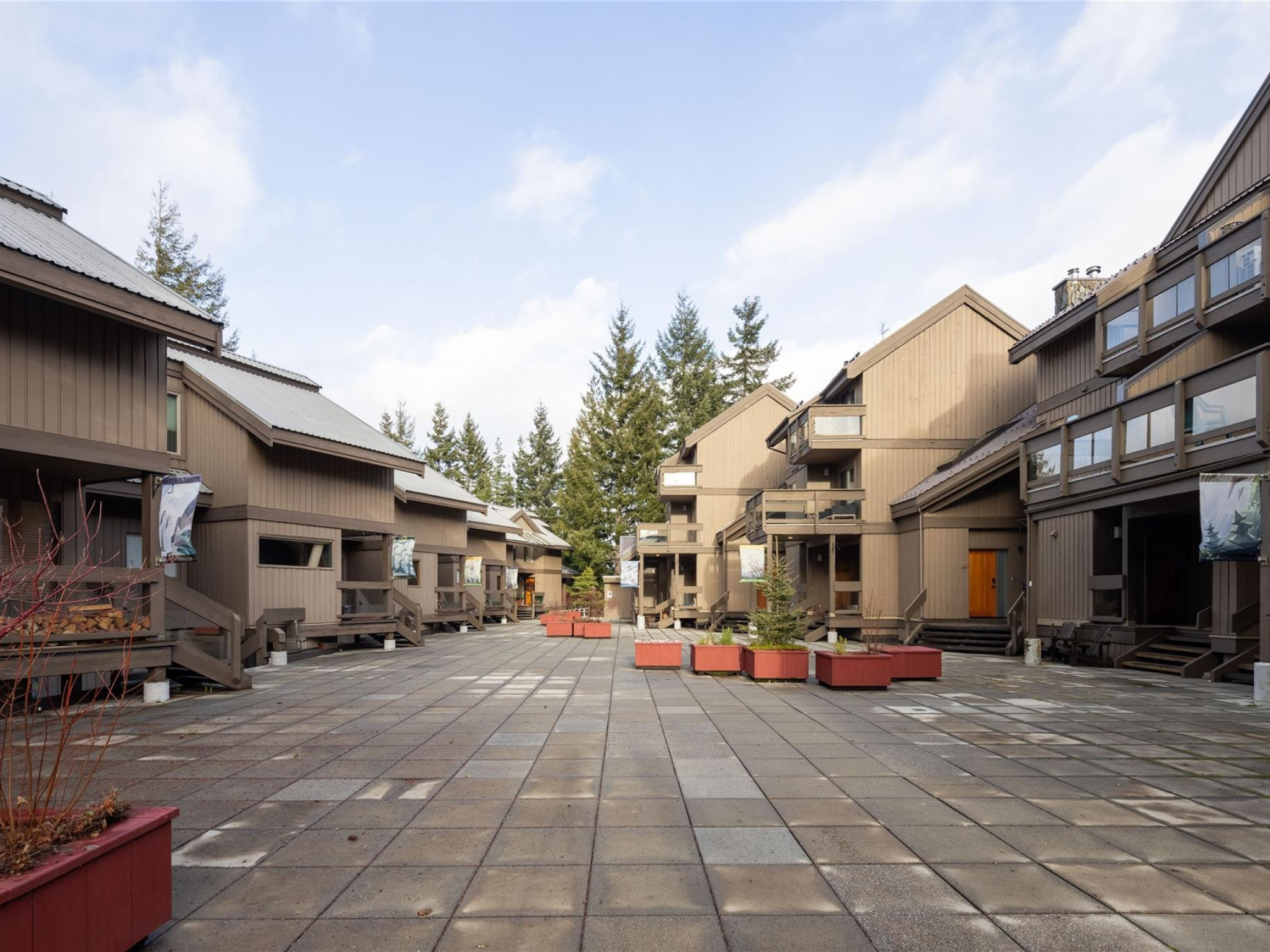 109-6117 Eagle Drive image 20