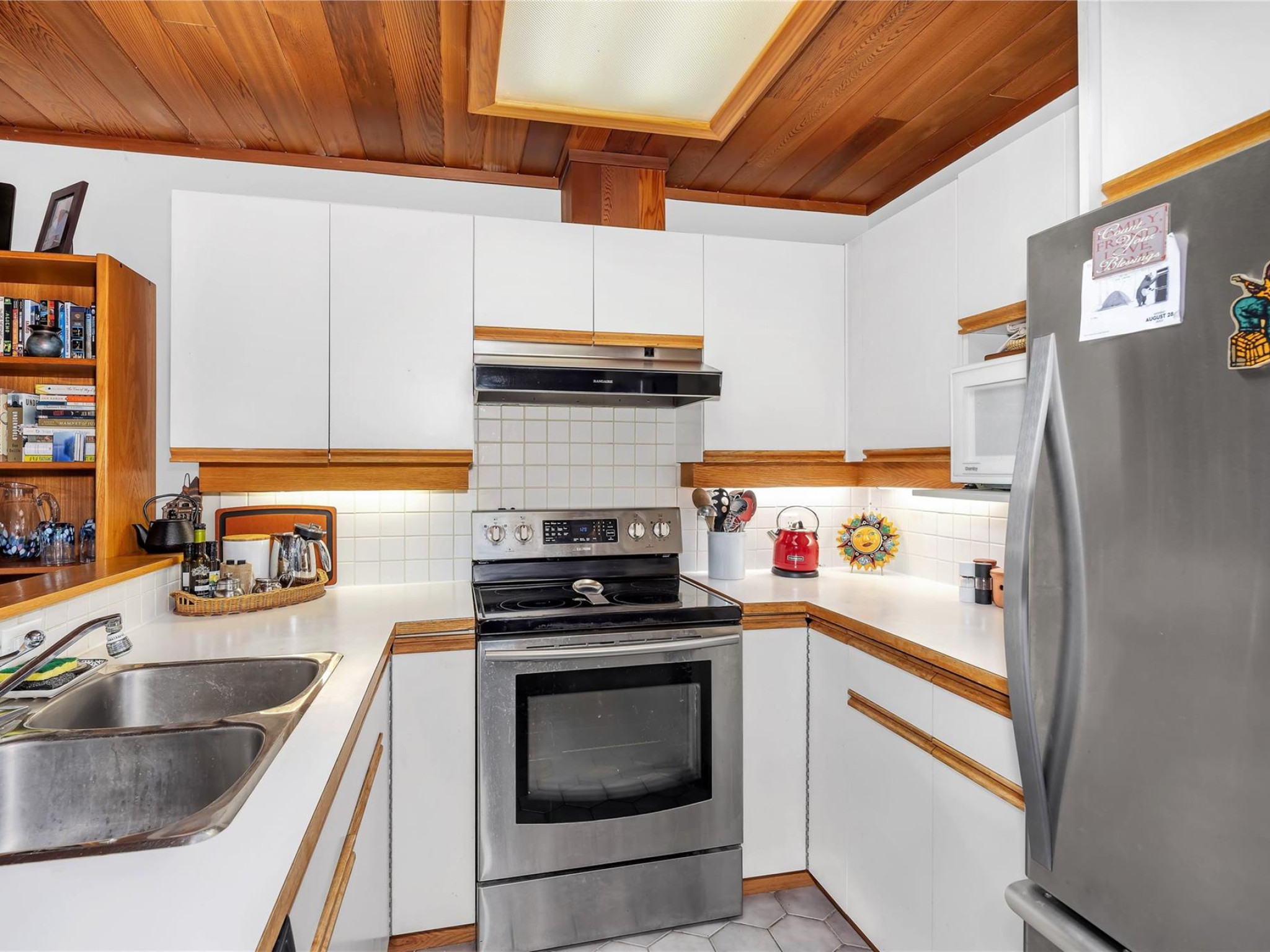 109-6117 Eagle Drive image 8