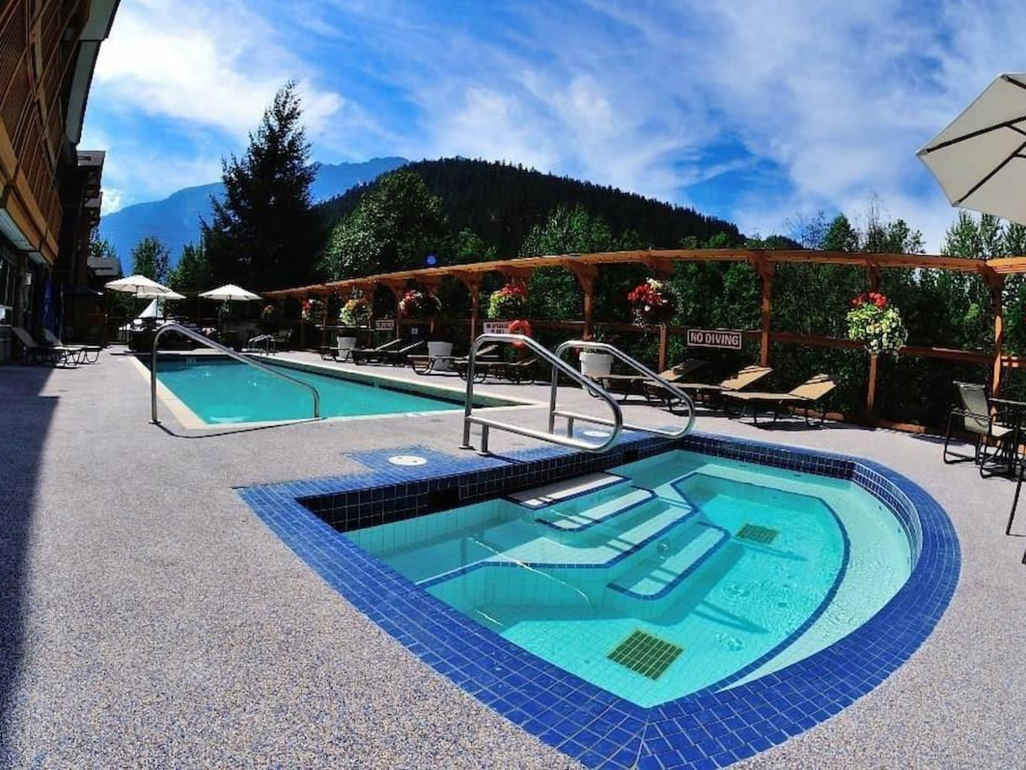 324-1490 Highway 99 image 12