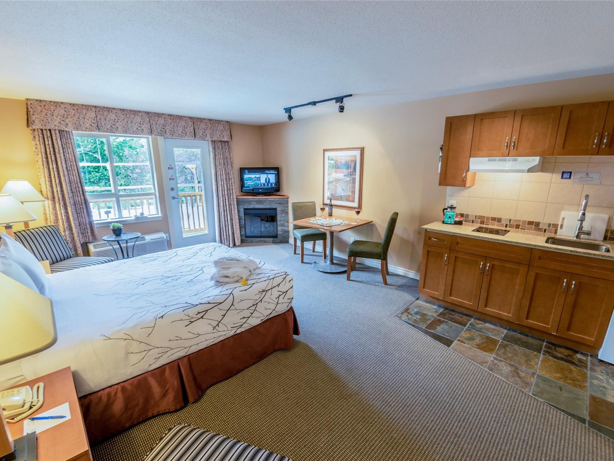 324-1490 Highway 99 image 2