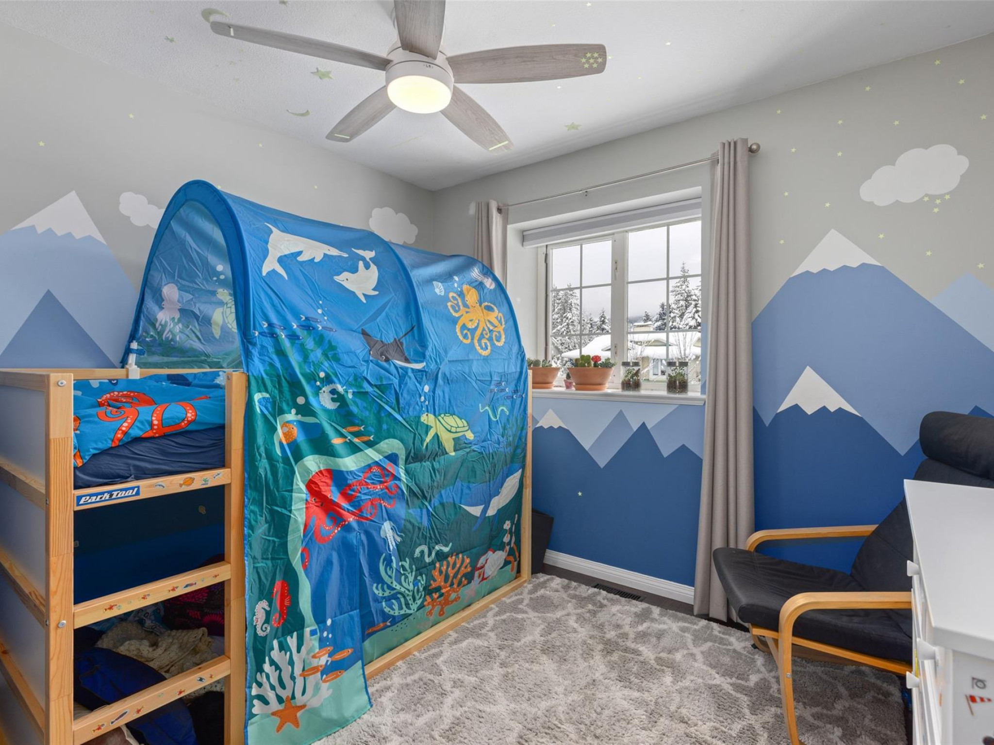 7391 Larch Street image 12