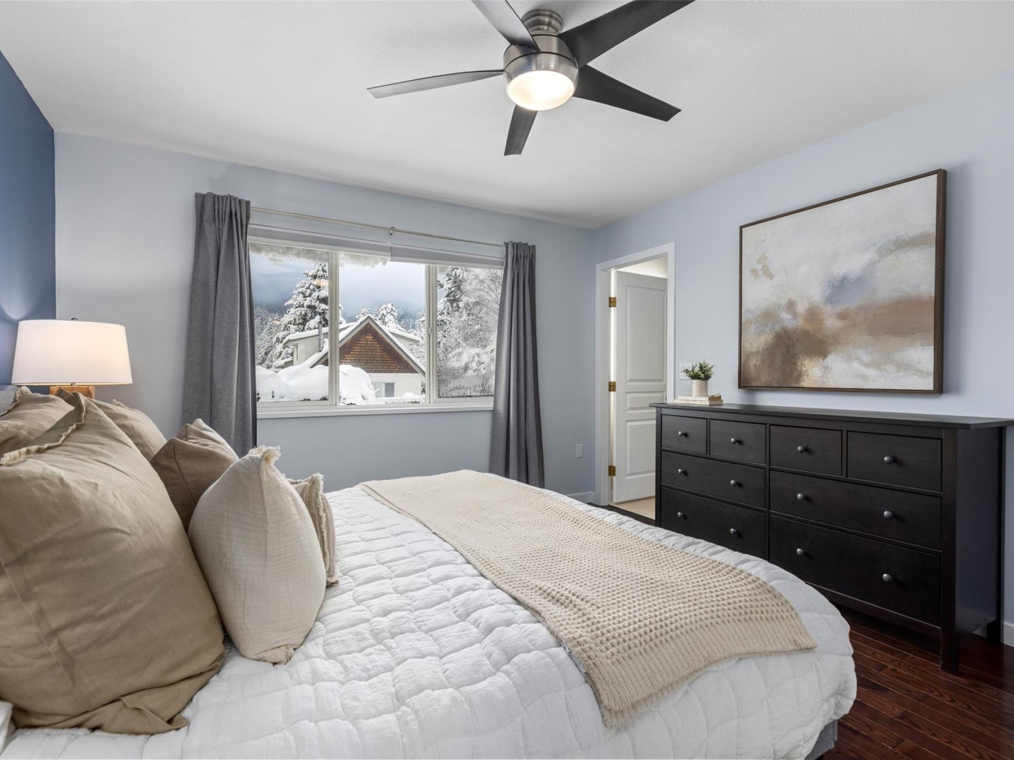 7391 Larch Street image 15