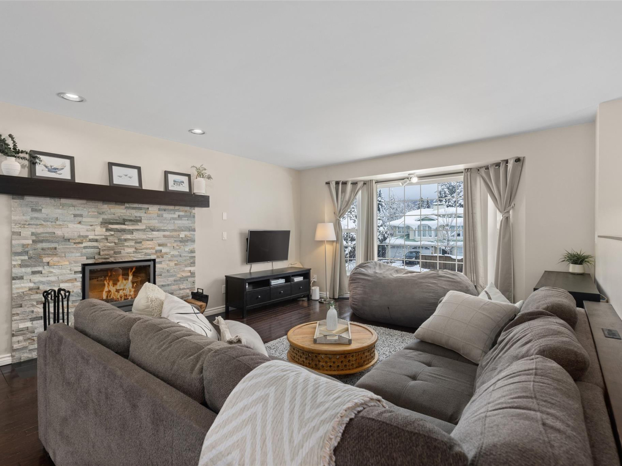 7391 Larch Street image 21