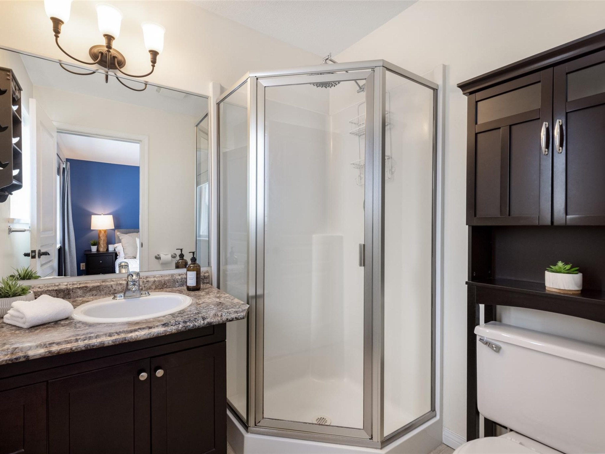 7391 Larch Street image 26