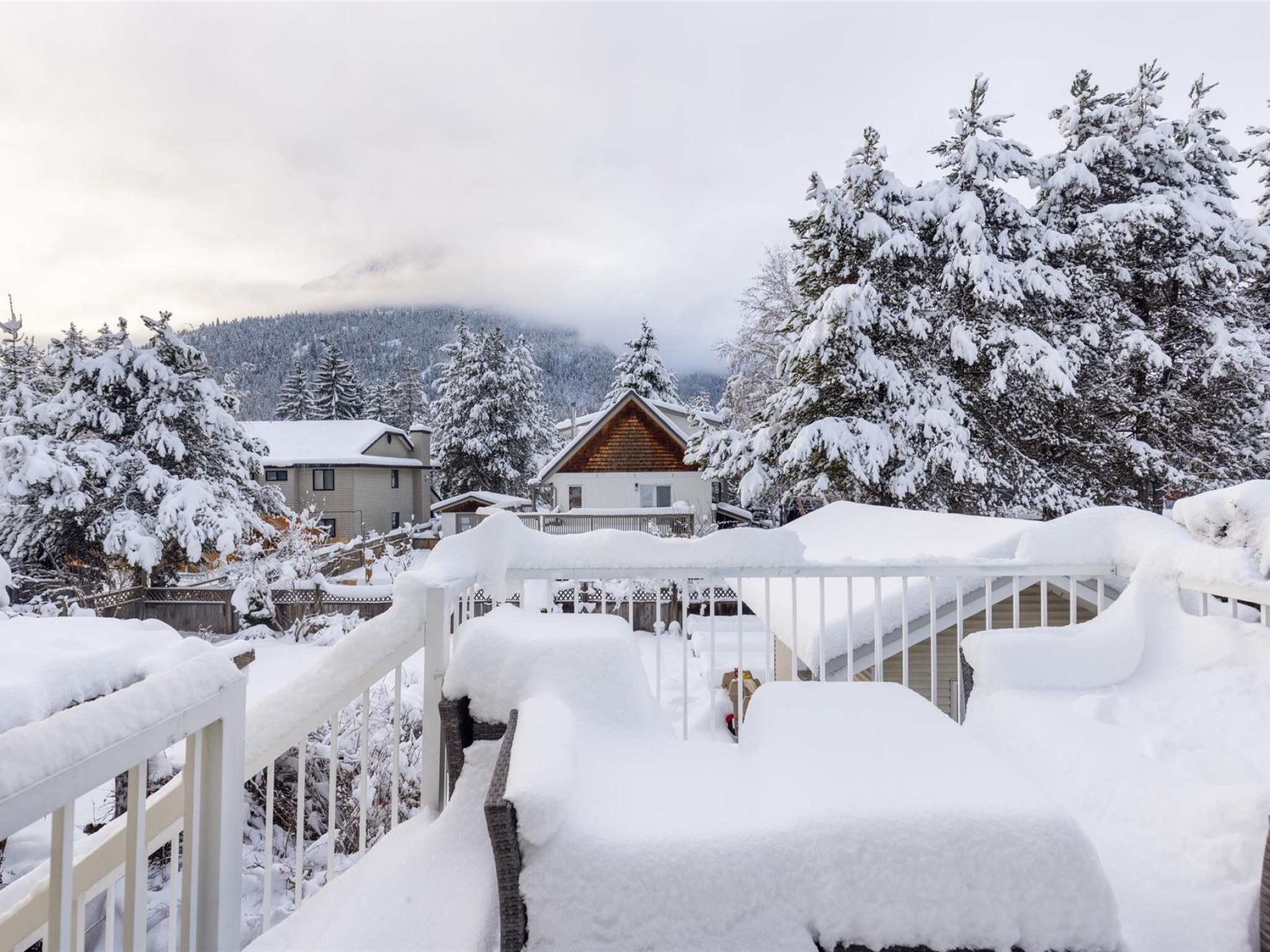 7391 Larch Street image 28