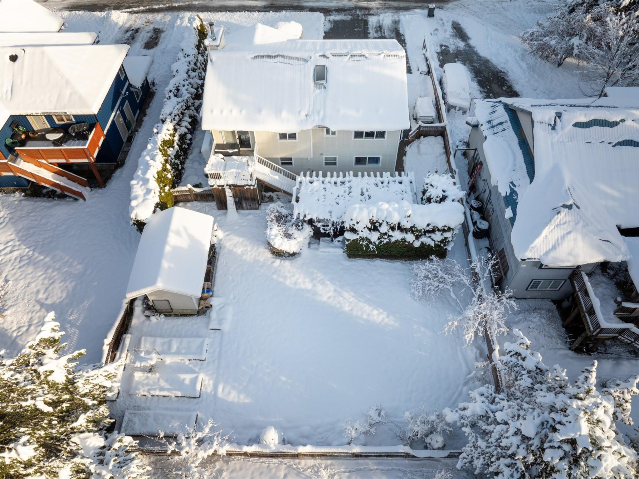 7391 Larch Street image 31