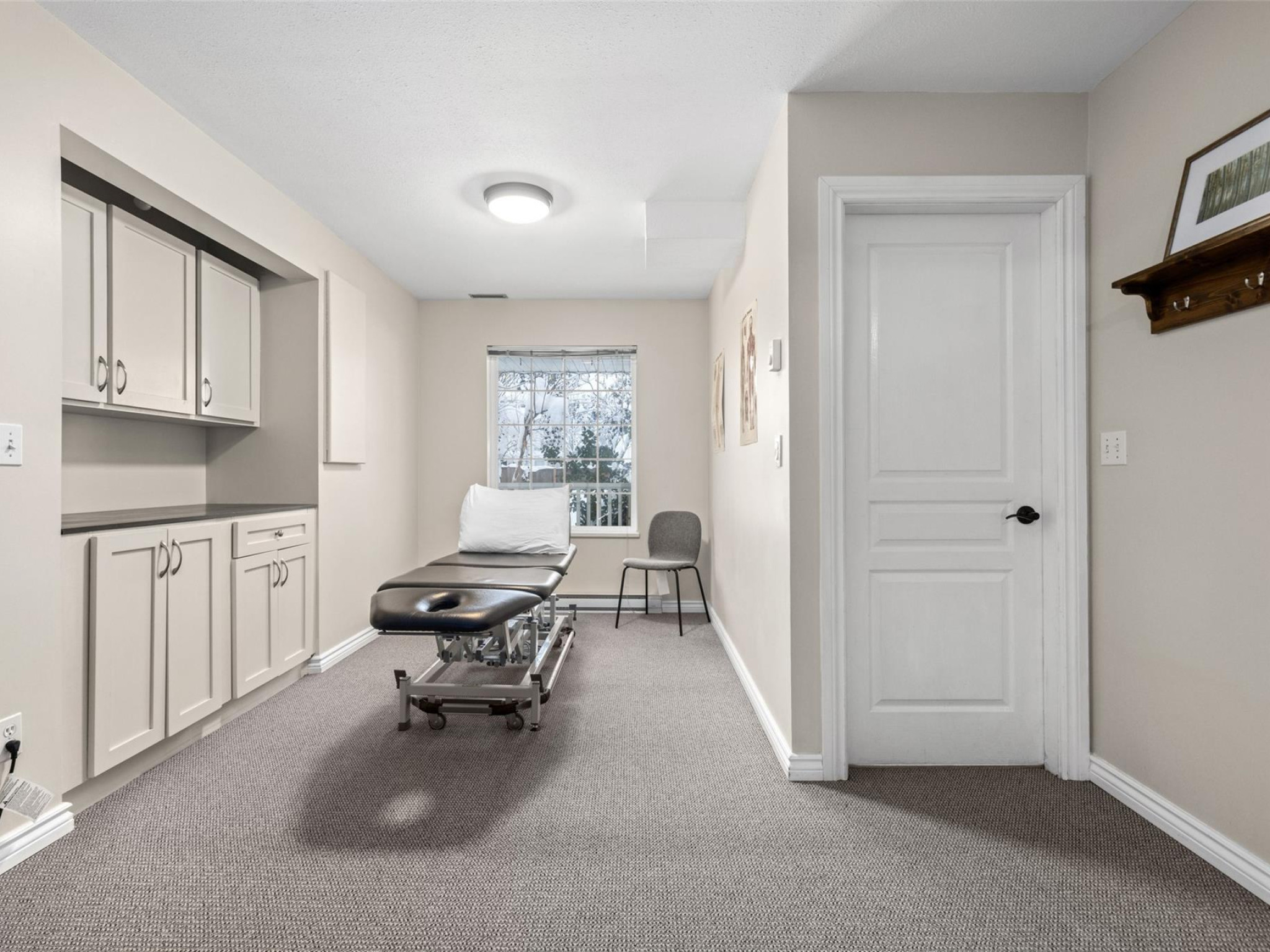 7391 Larch Street image 5