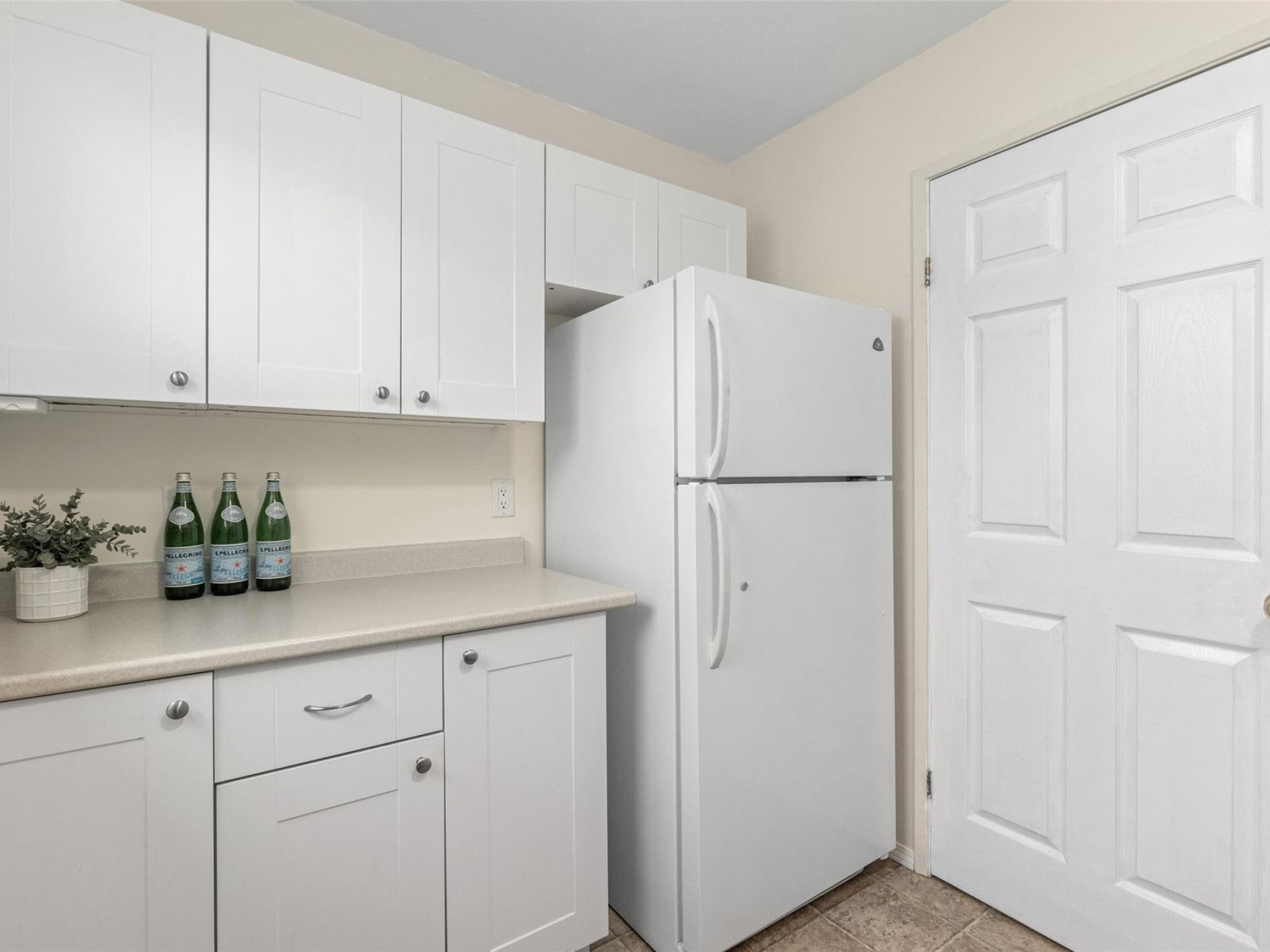 7391 Larch Street image 7