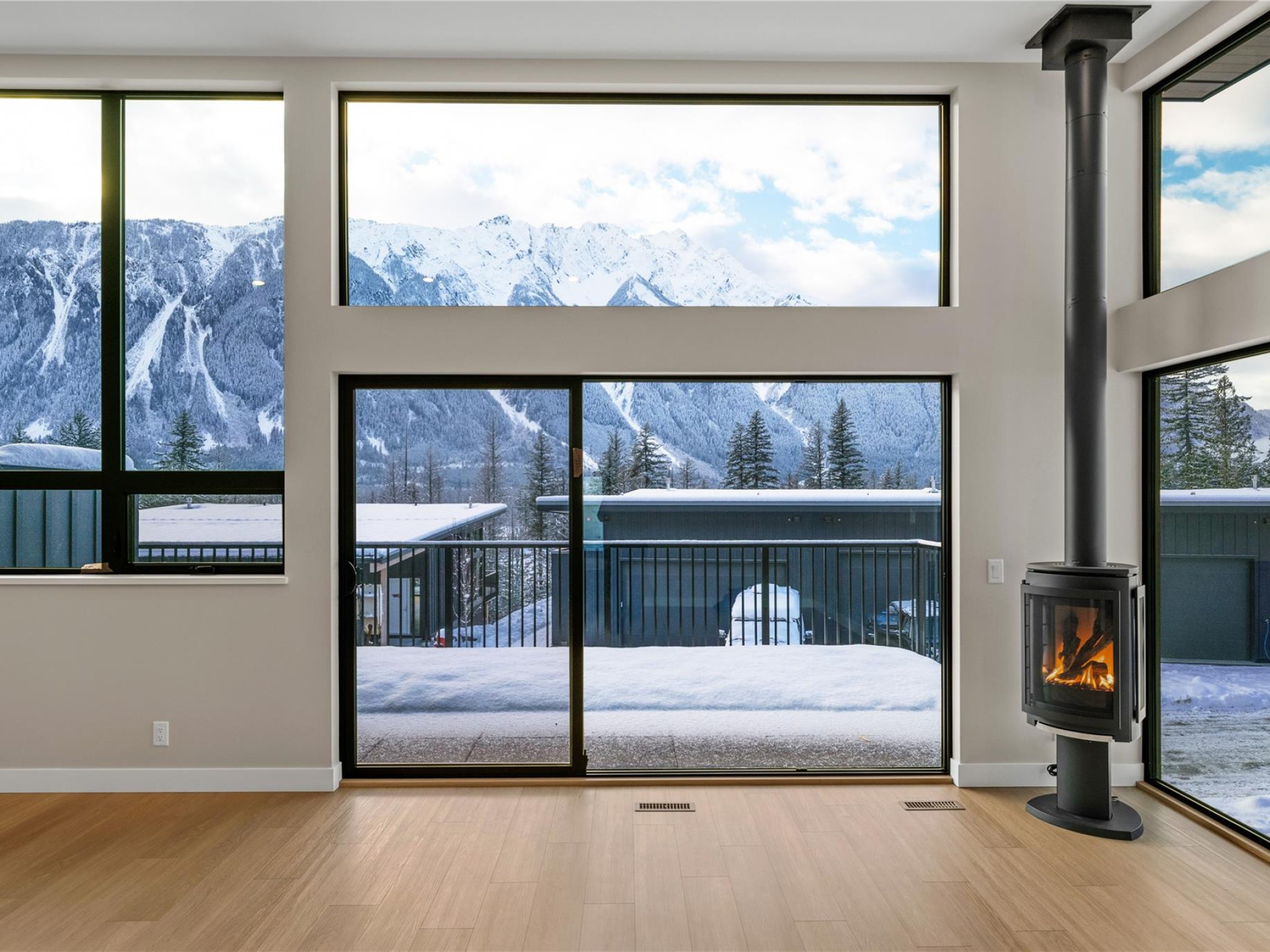 30-4000 Sunstone Way image 11